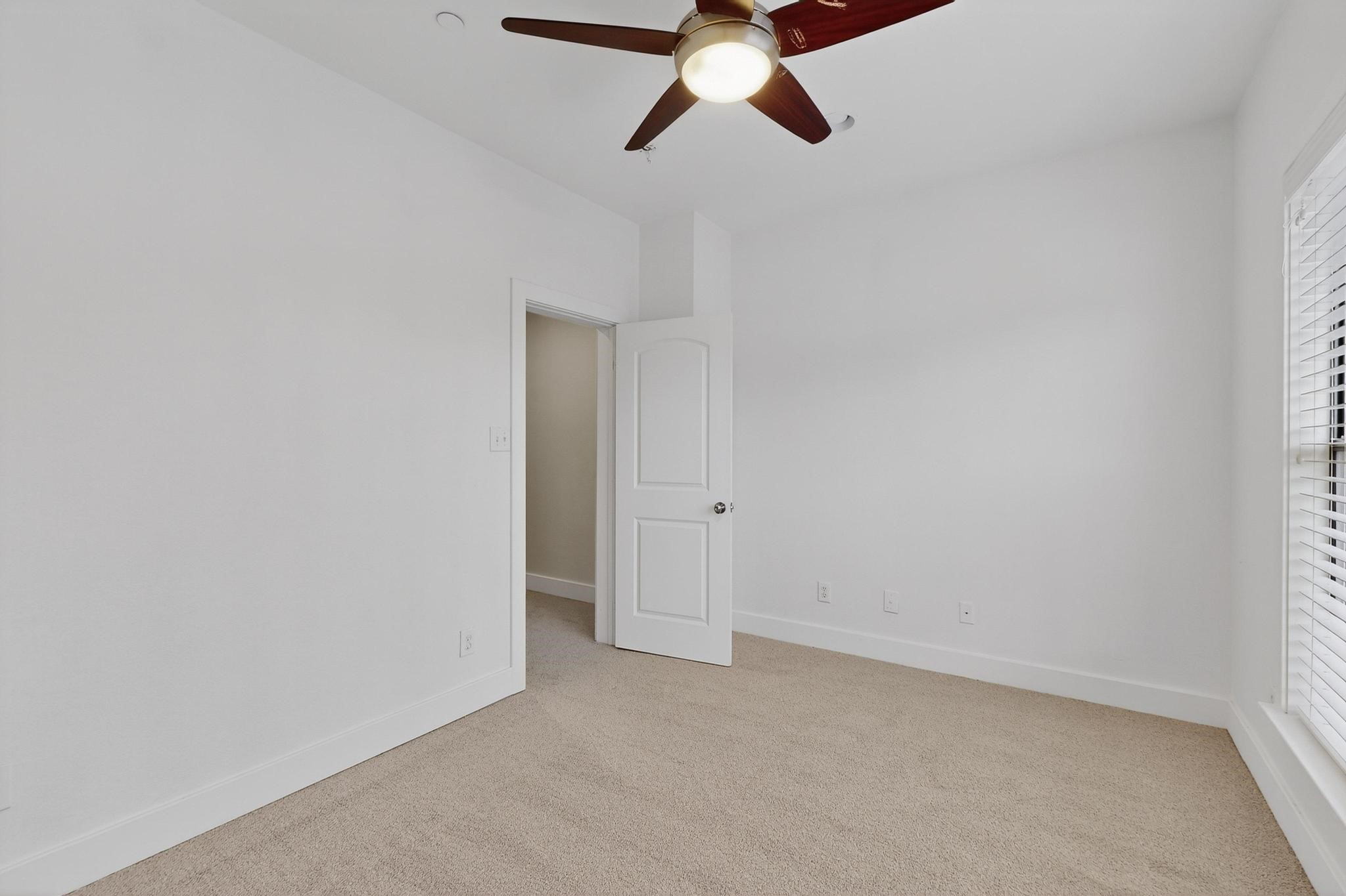 4211 Rawlins Street 528
