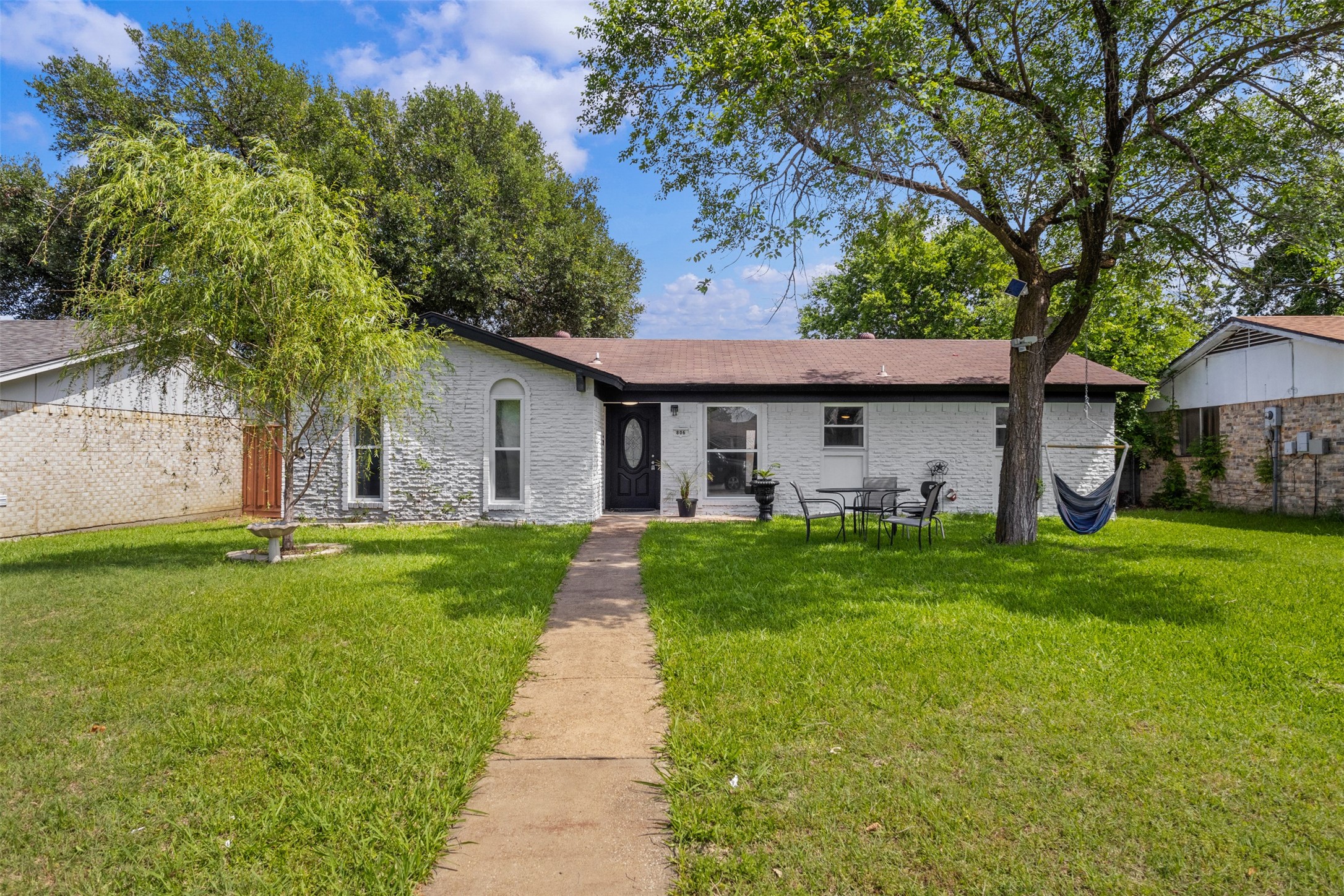806 Longbeach Drive