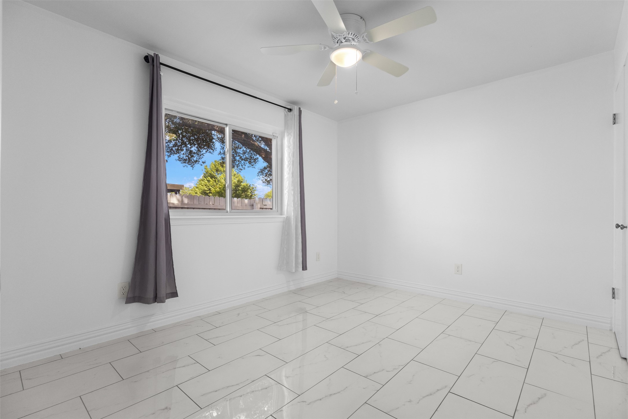 806 Longbeach Drive
