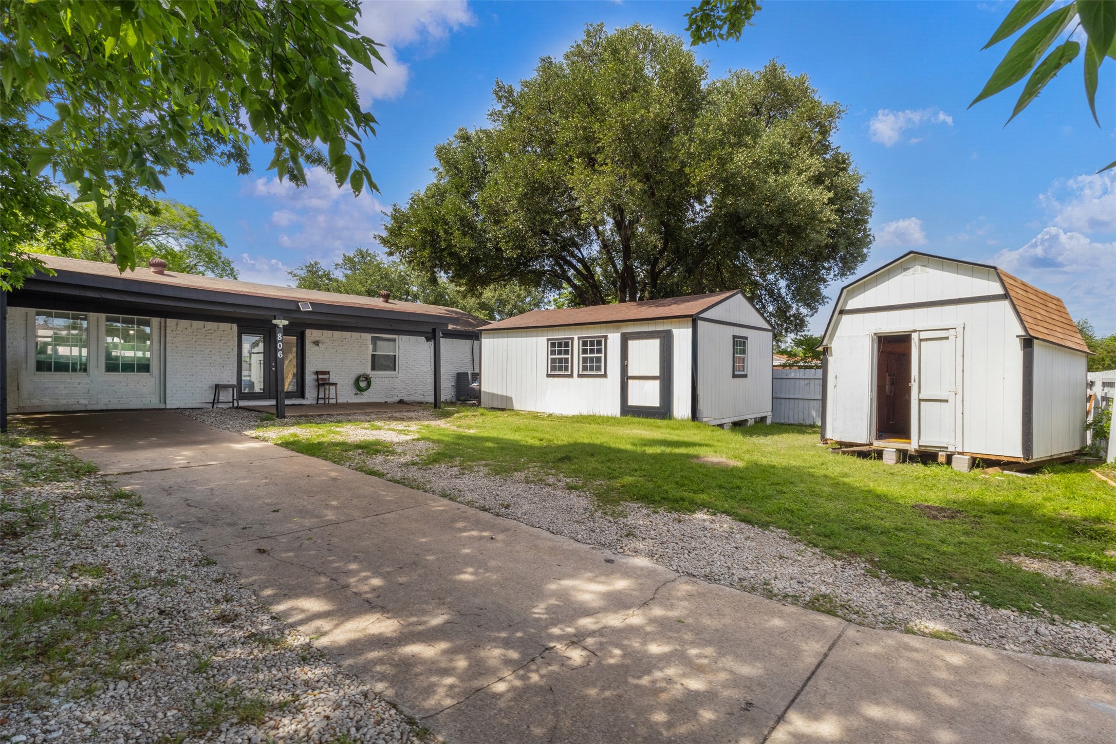 806 Longbeach Drive