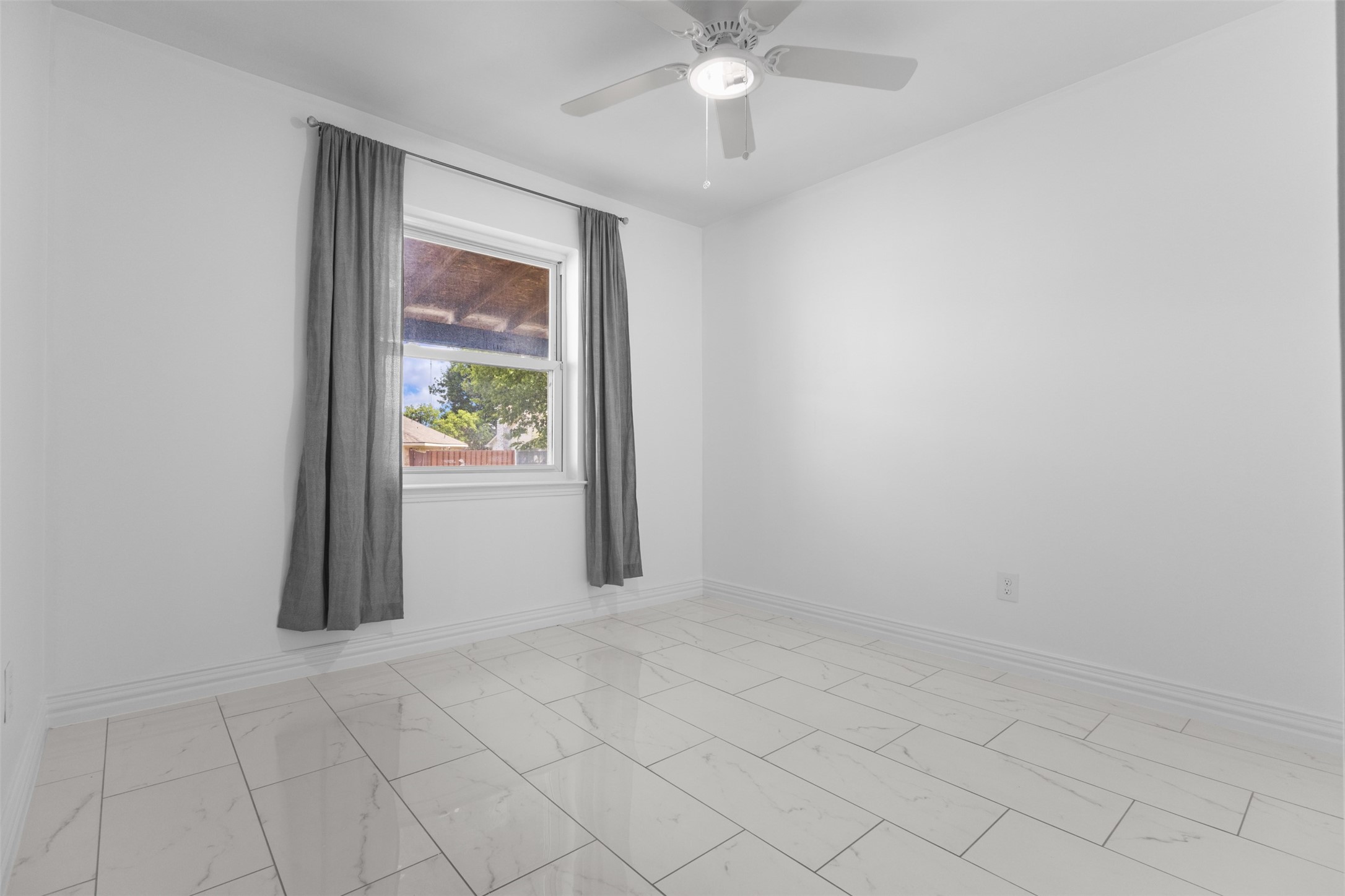 806 Longbeach Drive