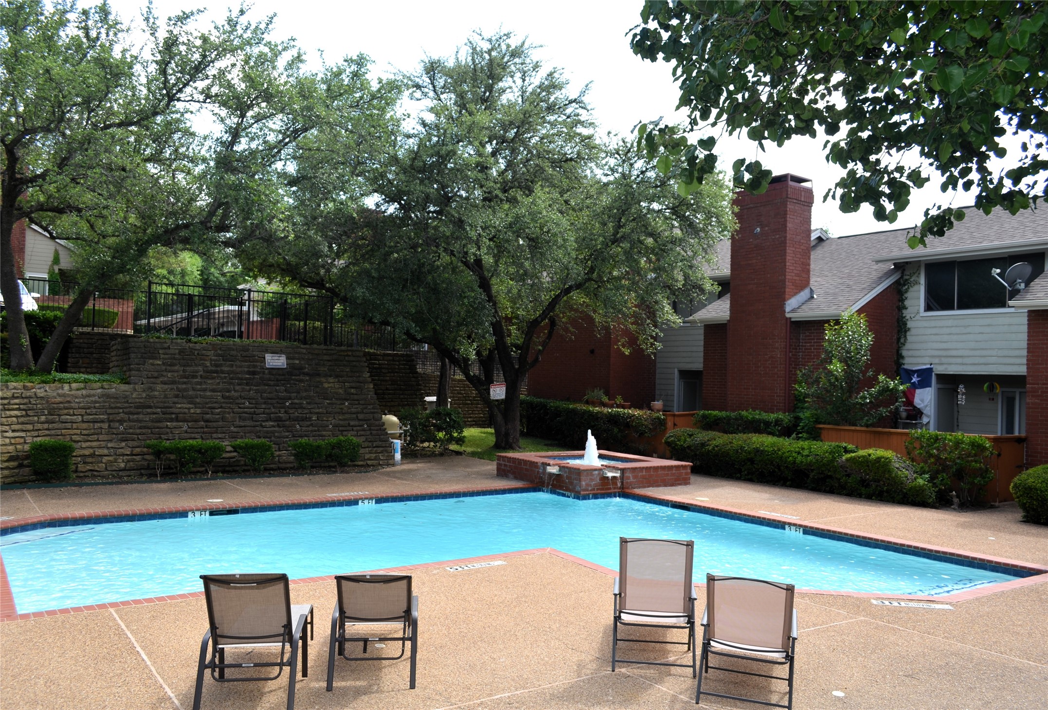 8404 Forest Lane 801