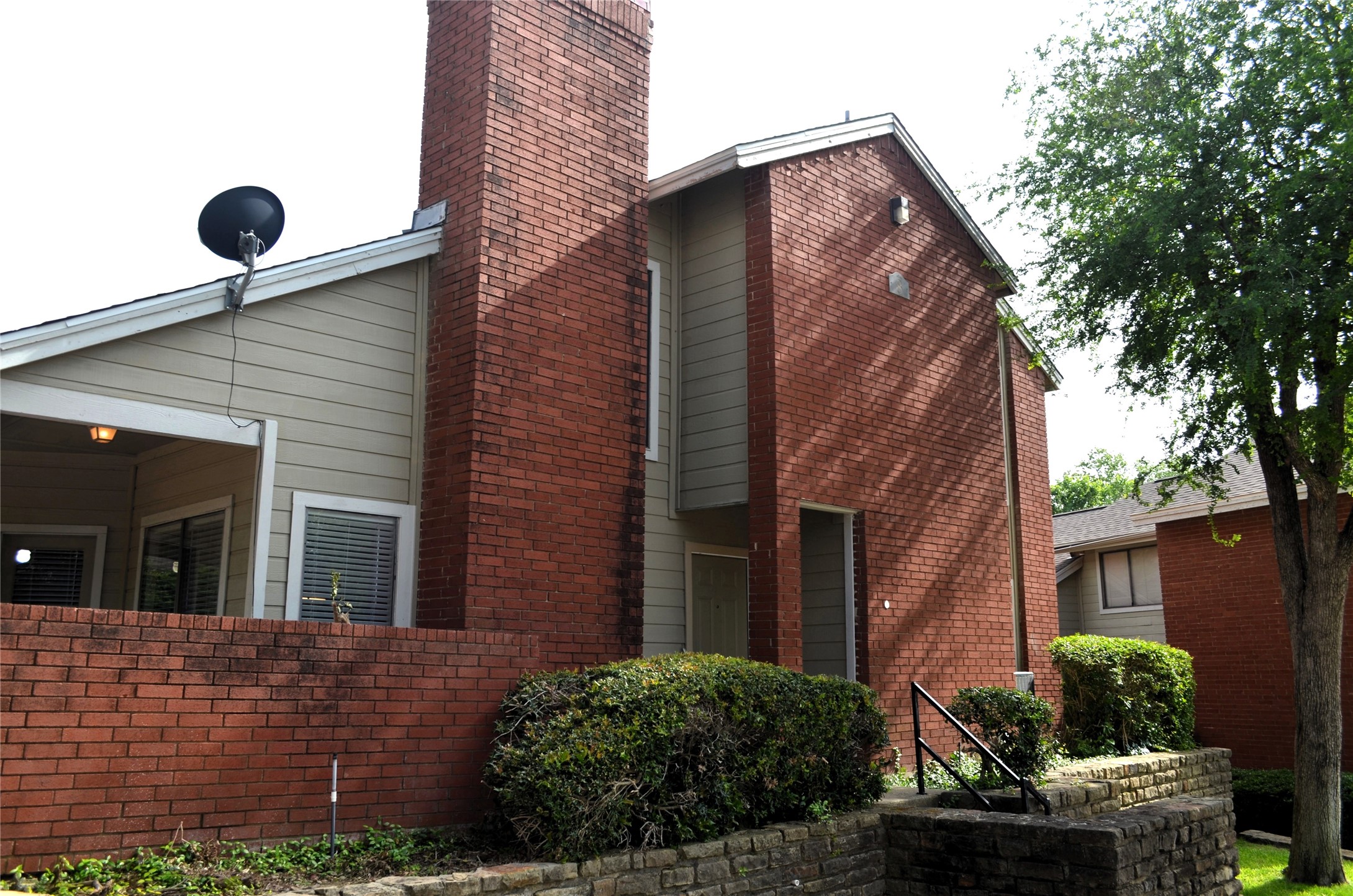 8404 Forest Lane 801