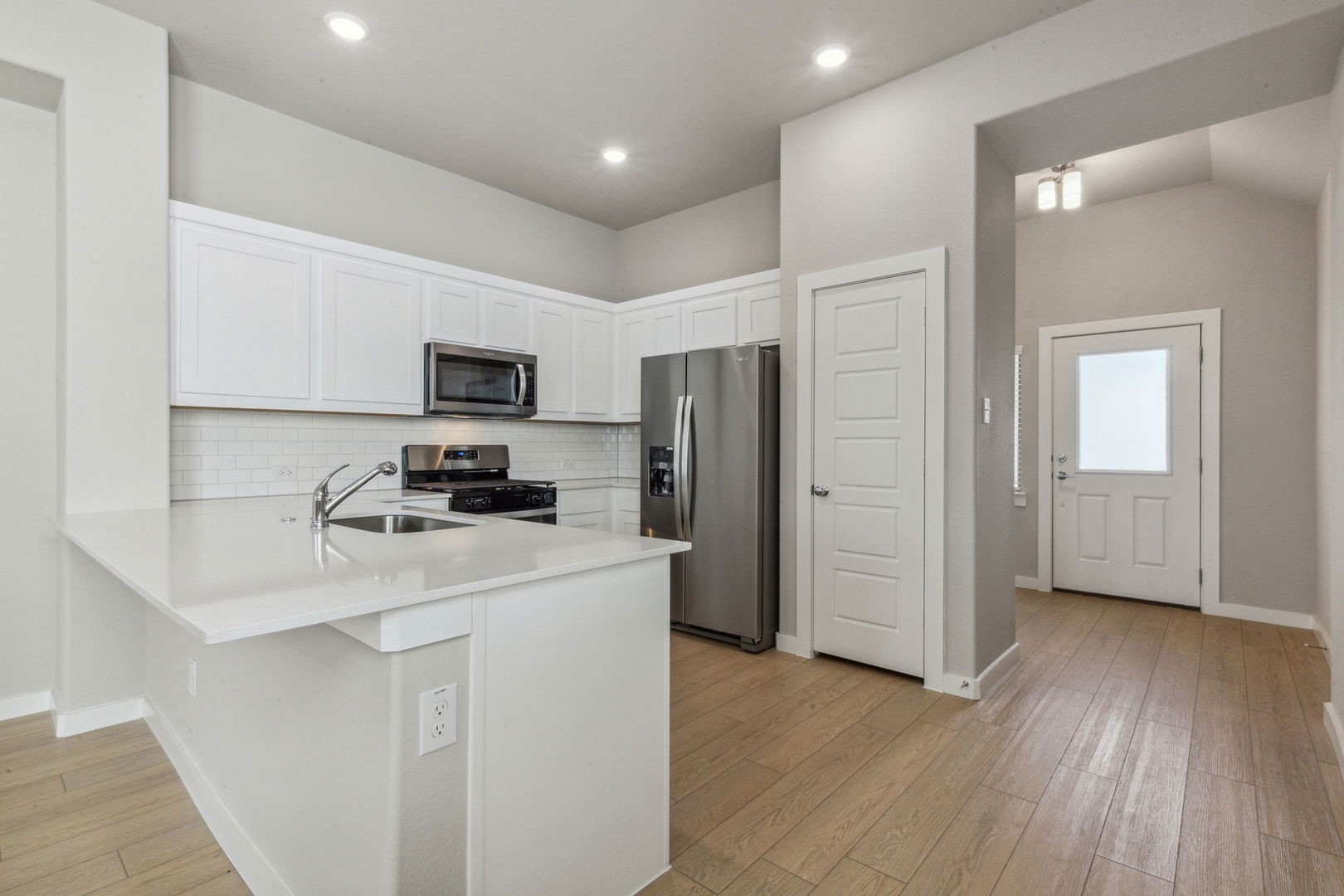 2721 Parkside Trail