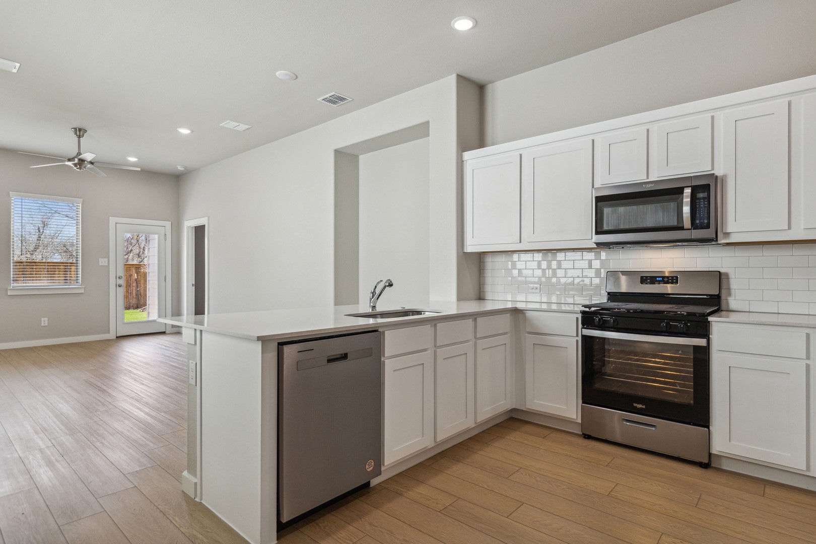2721 Parkside Trail