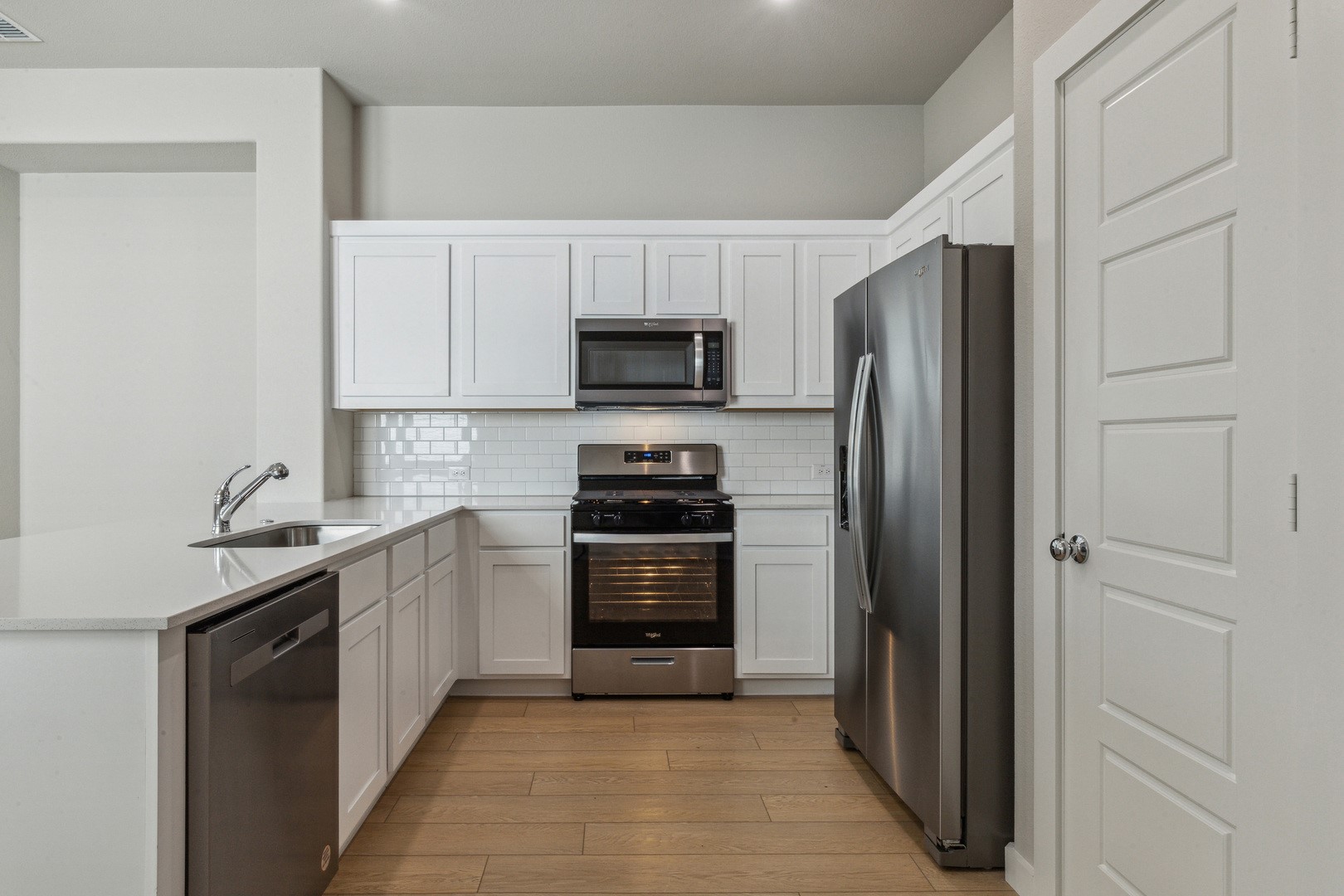 2721 Parkside Trail