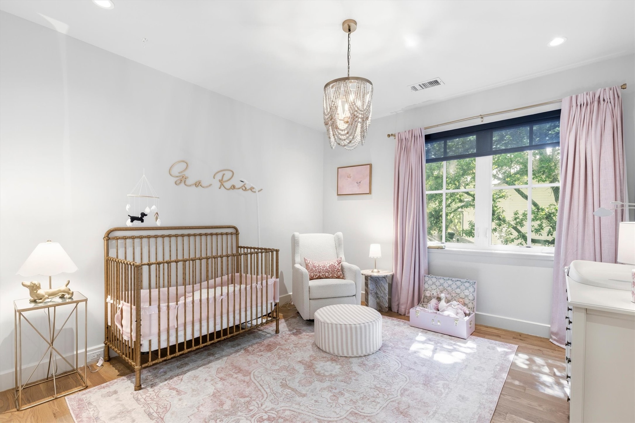 3867 Van Ness Lane