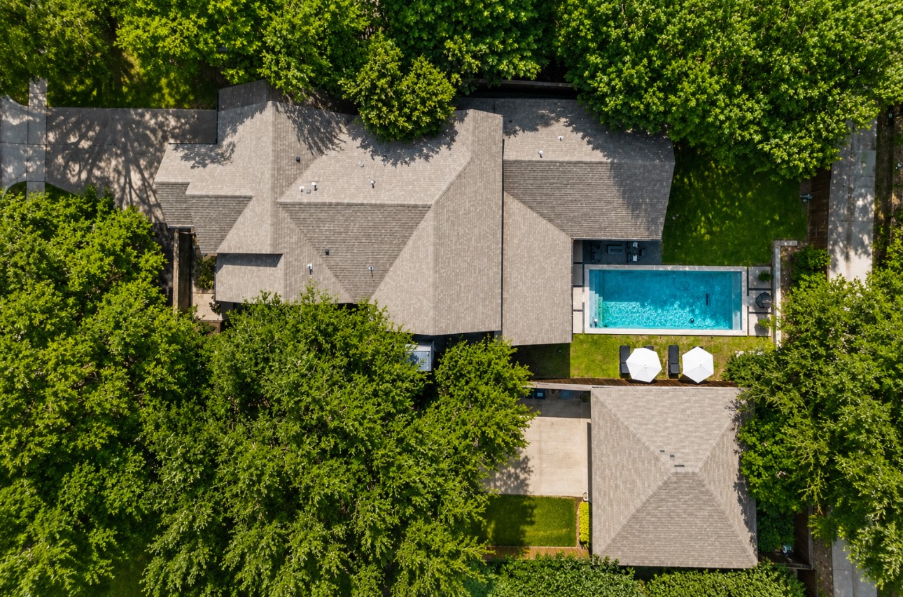 3867 Van Ness Lane