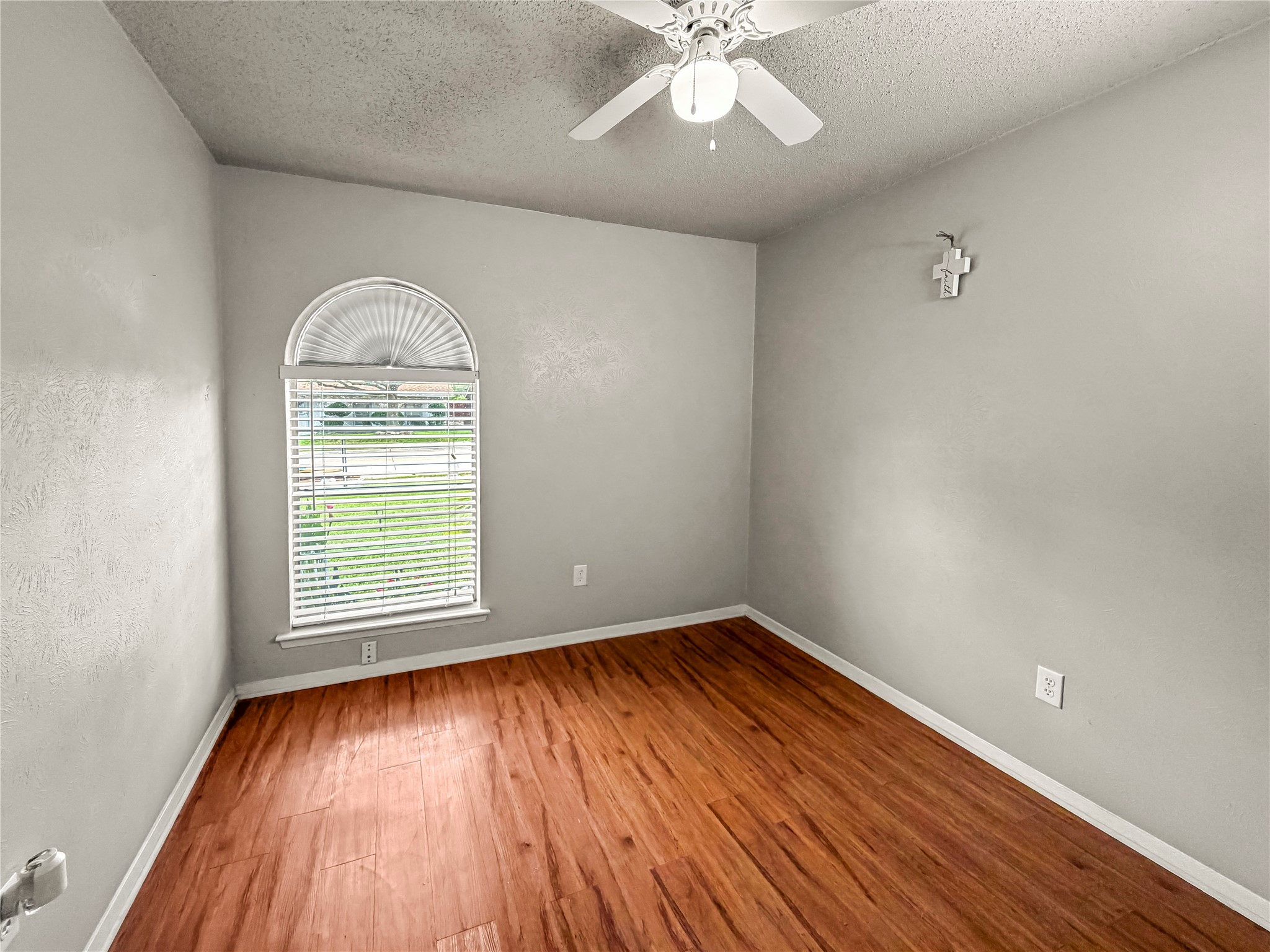 224 E Grubb Drive