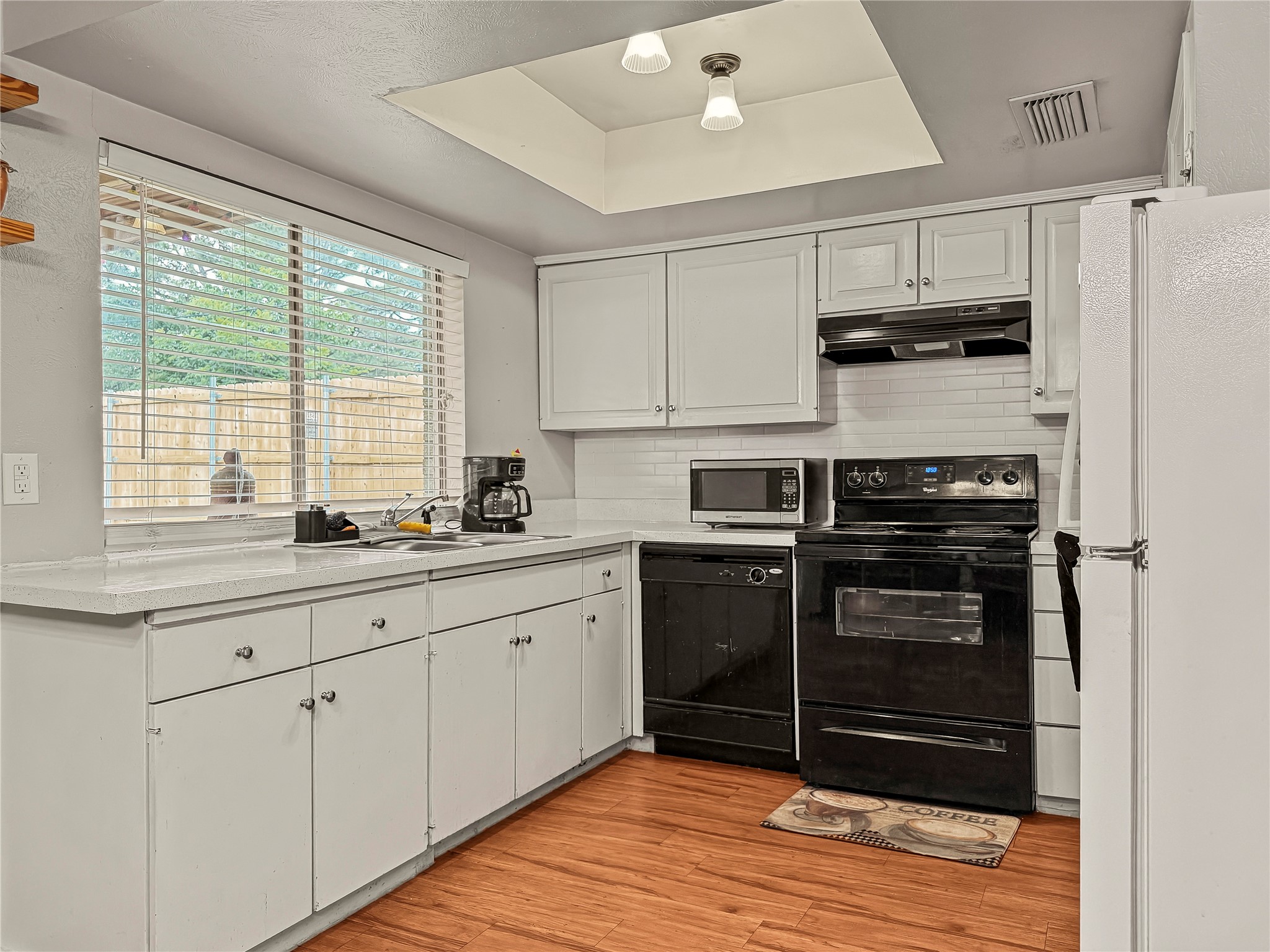 224 E Grubb Drive