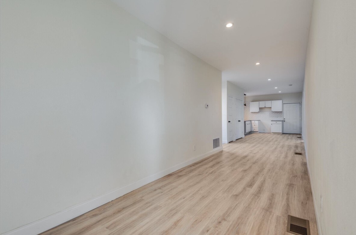805 W 9th Street