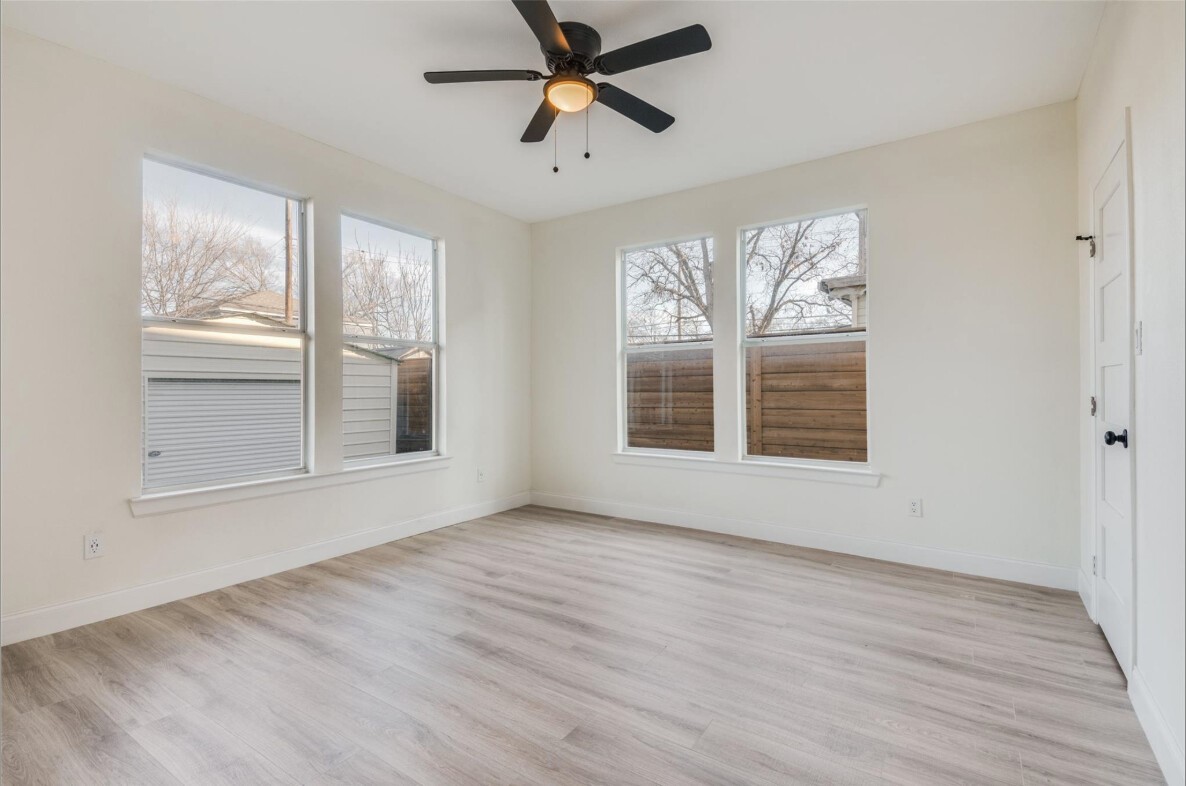 805 W 9th Street