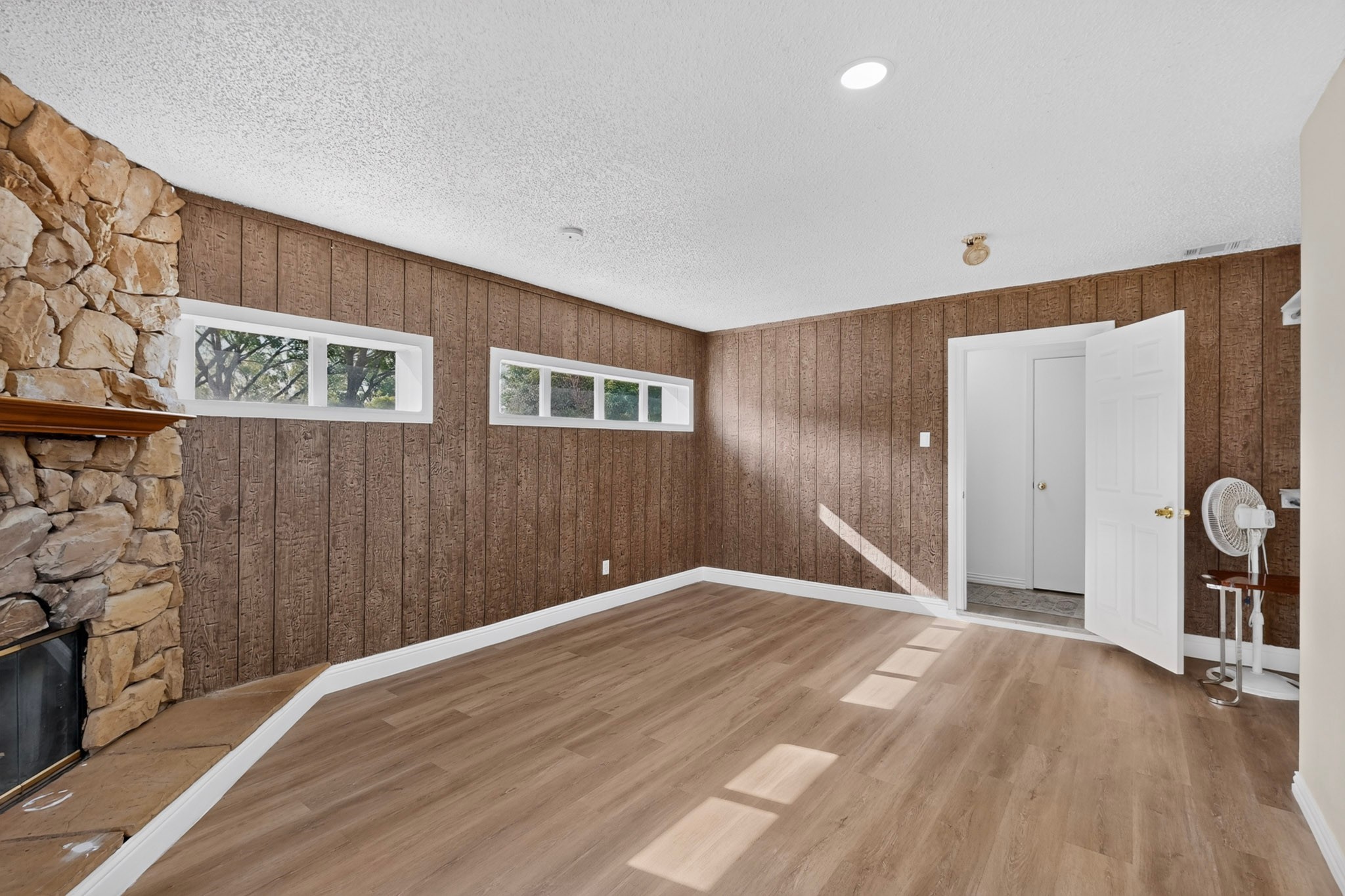2041 Hemlock Drive