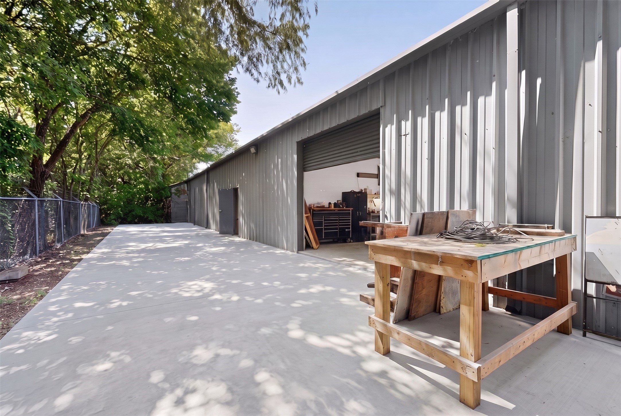 1118 E Moore Avenue