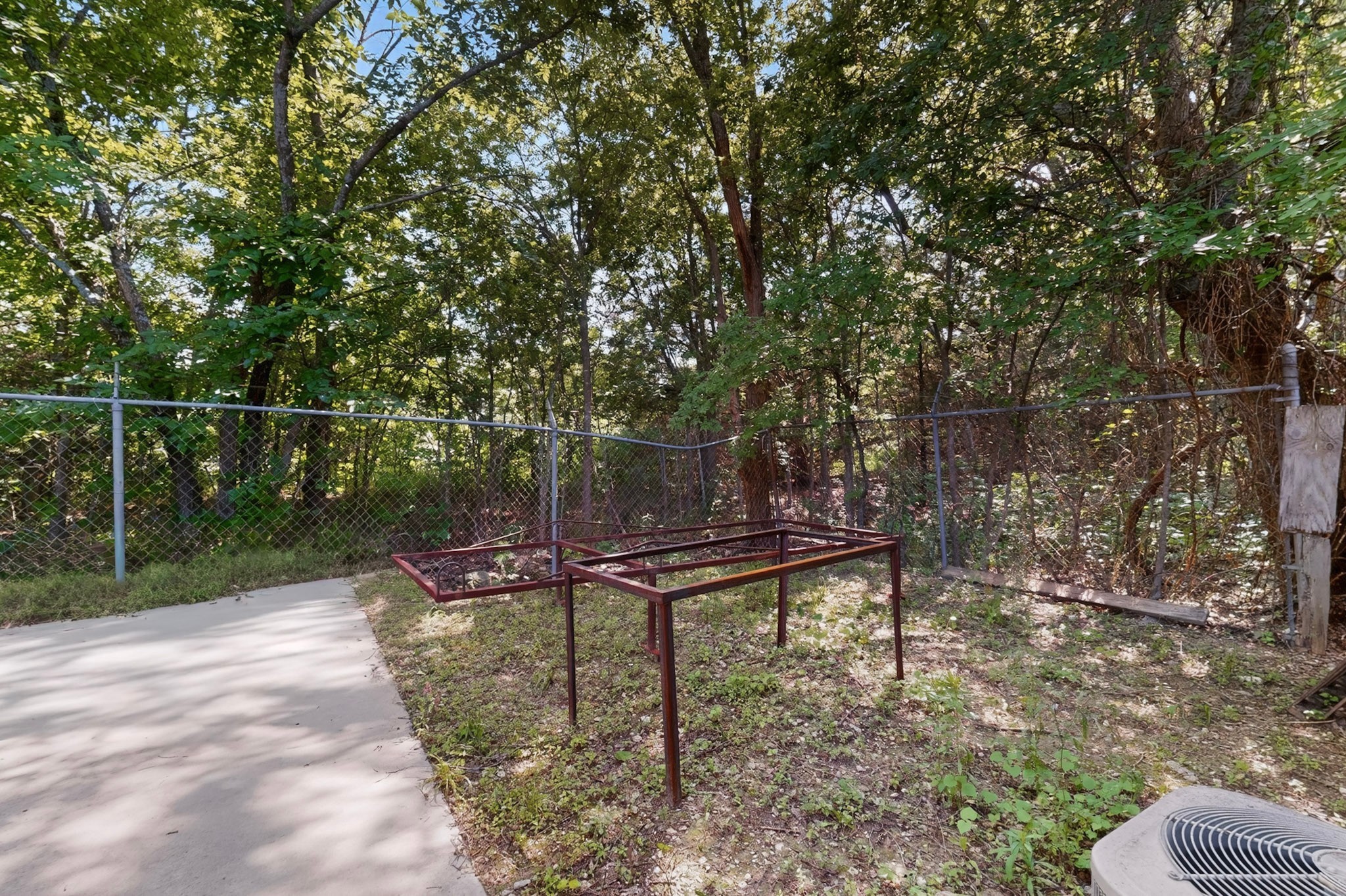 1118 E Moore Avenue