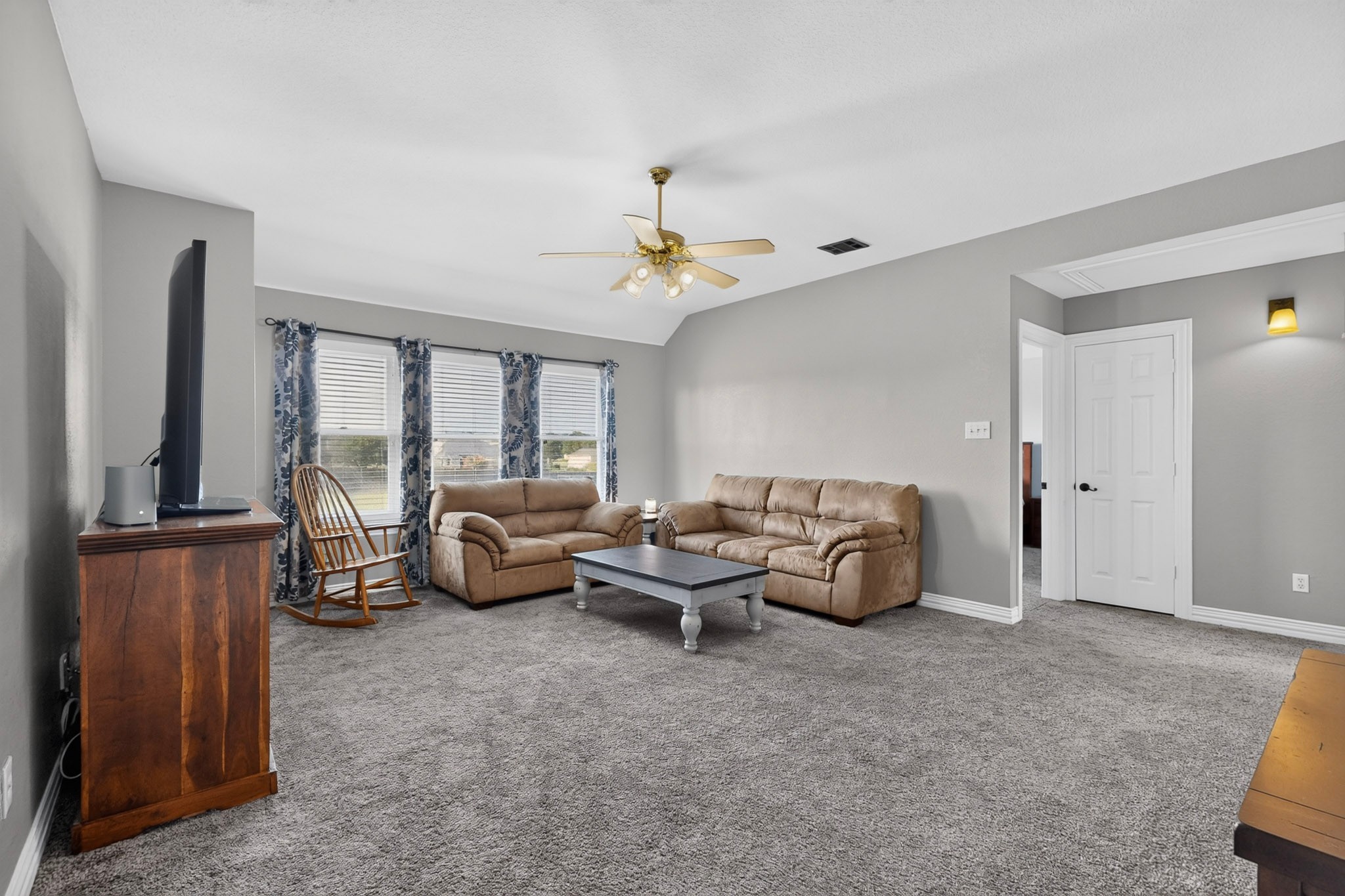 2336 Saddlebrook Lane