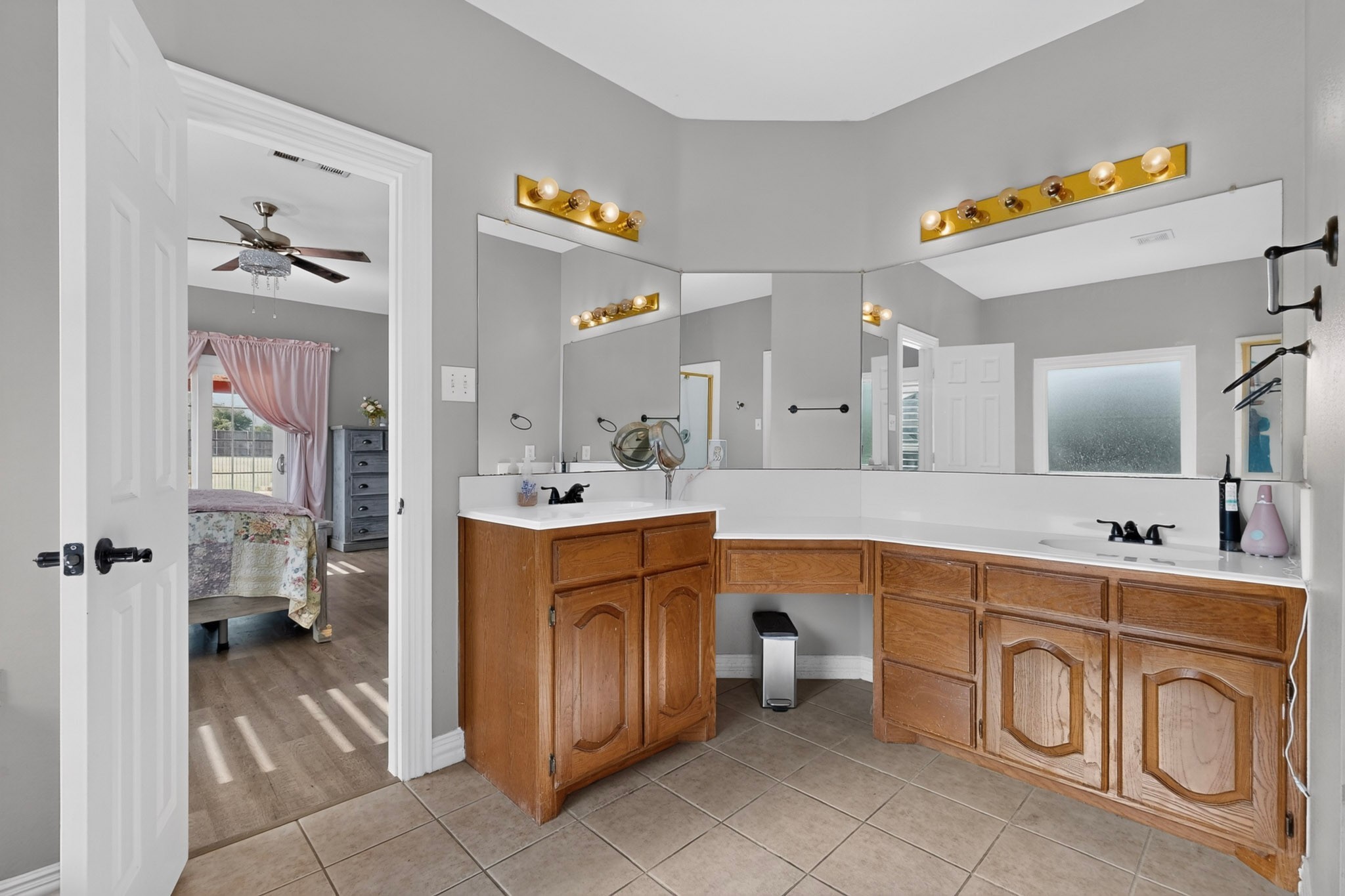 2336 Saddlebrook Lane