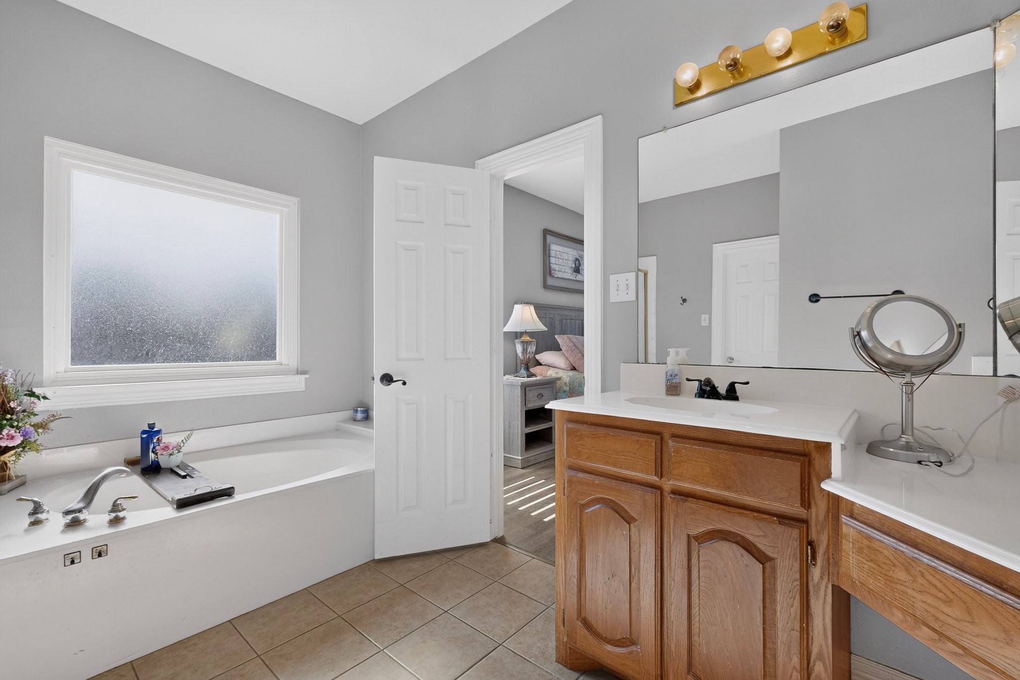 2336 Saddlebrook Lane