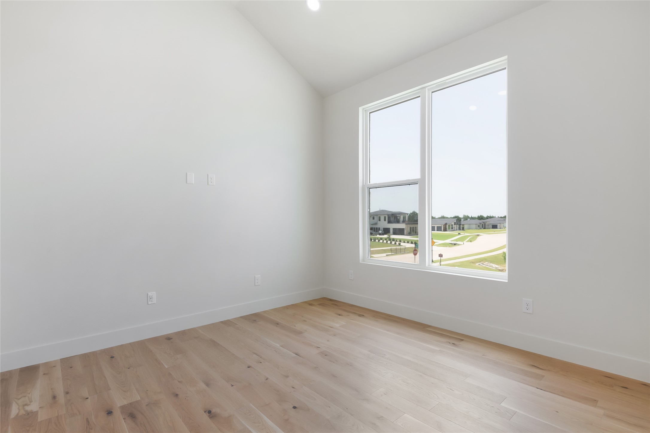 349 Valley Trail