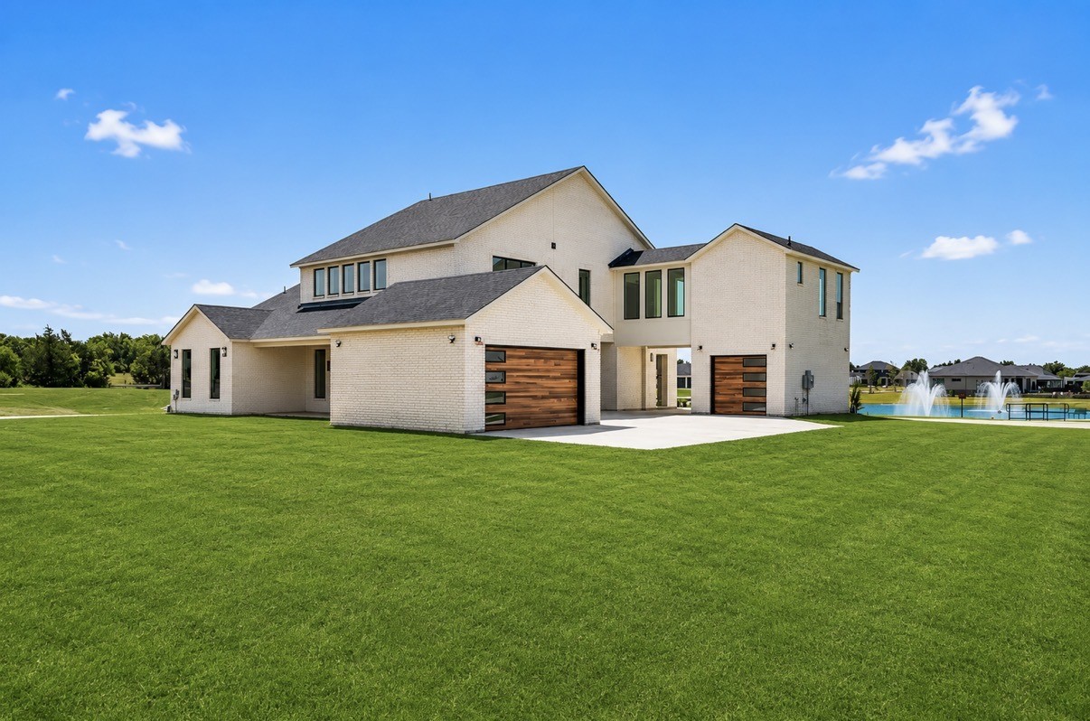 349 Valley Trail