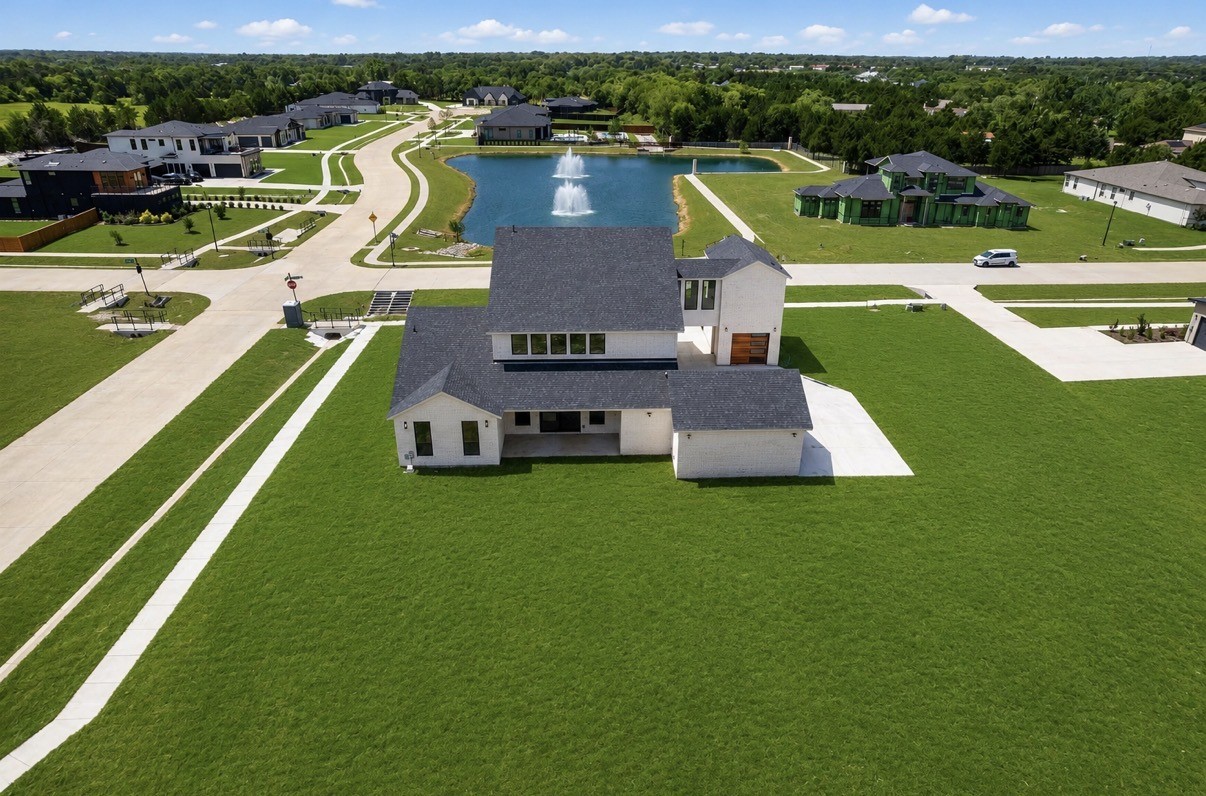 349 Valley Trail