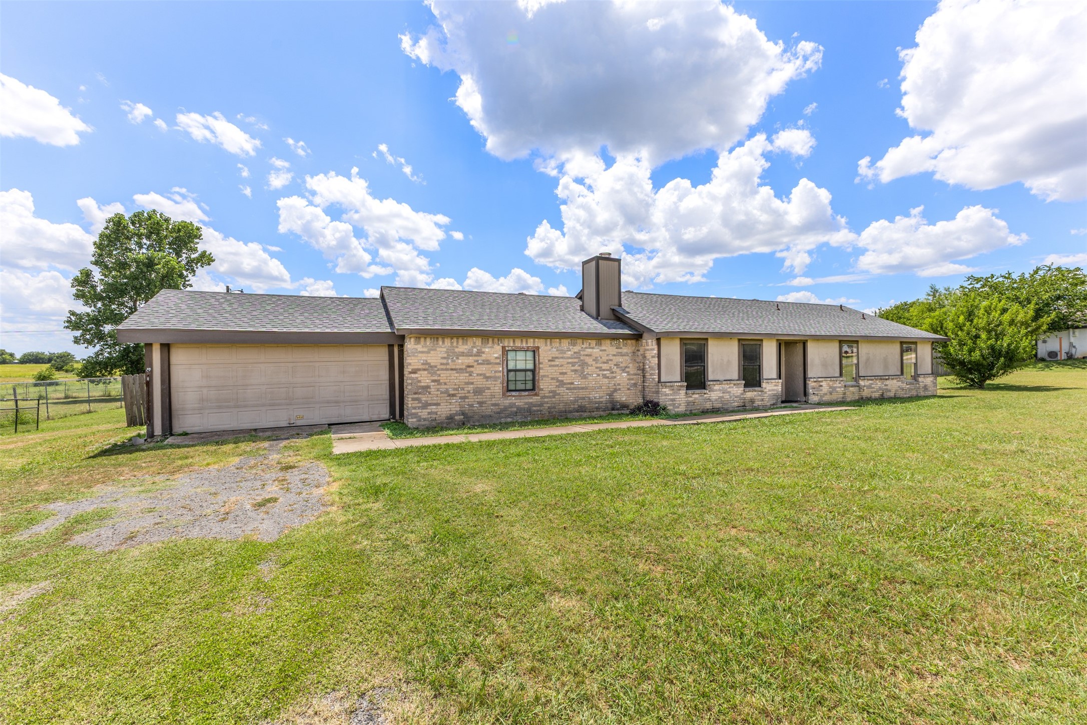 1523 Pheasant Drive