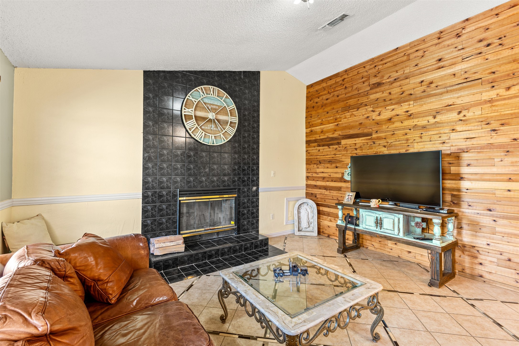 1523 Pheasant Drive