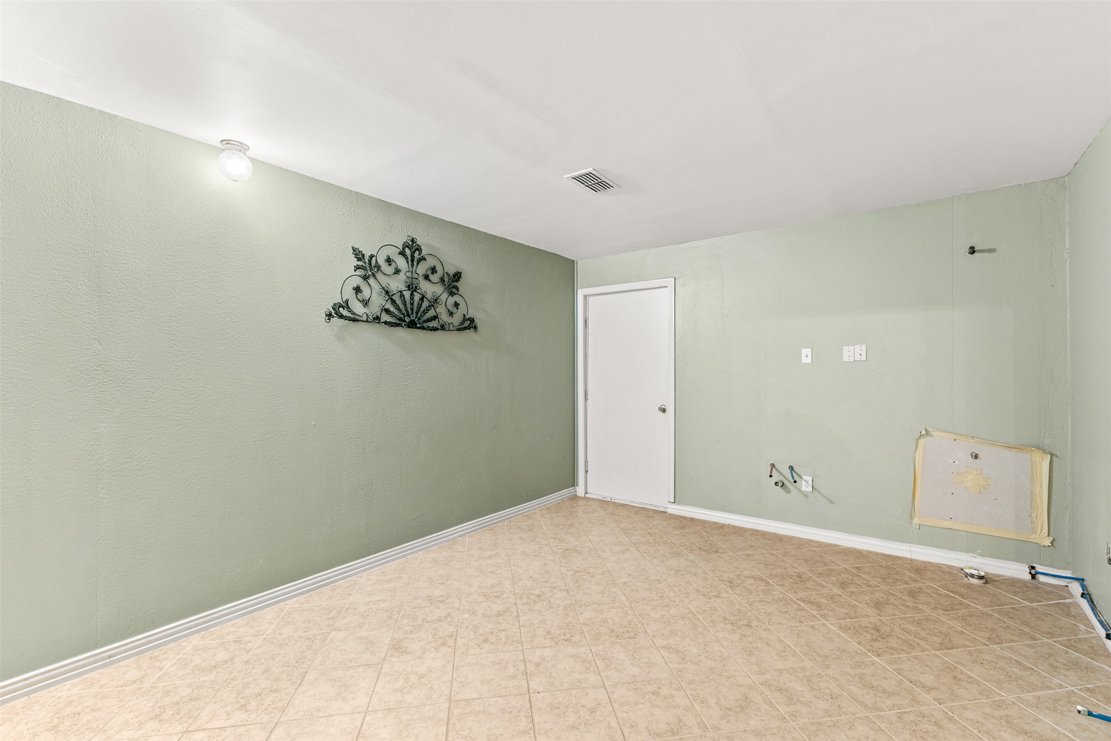 1523 Pheasant Drive