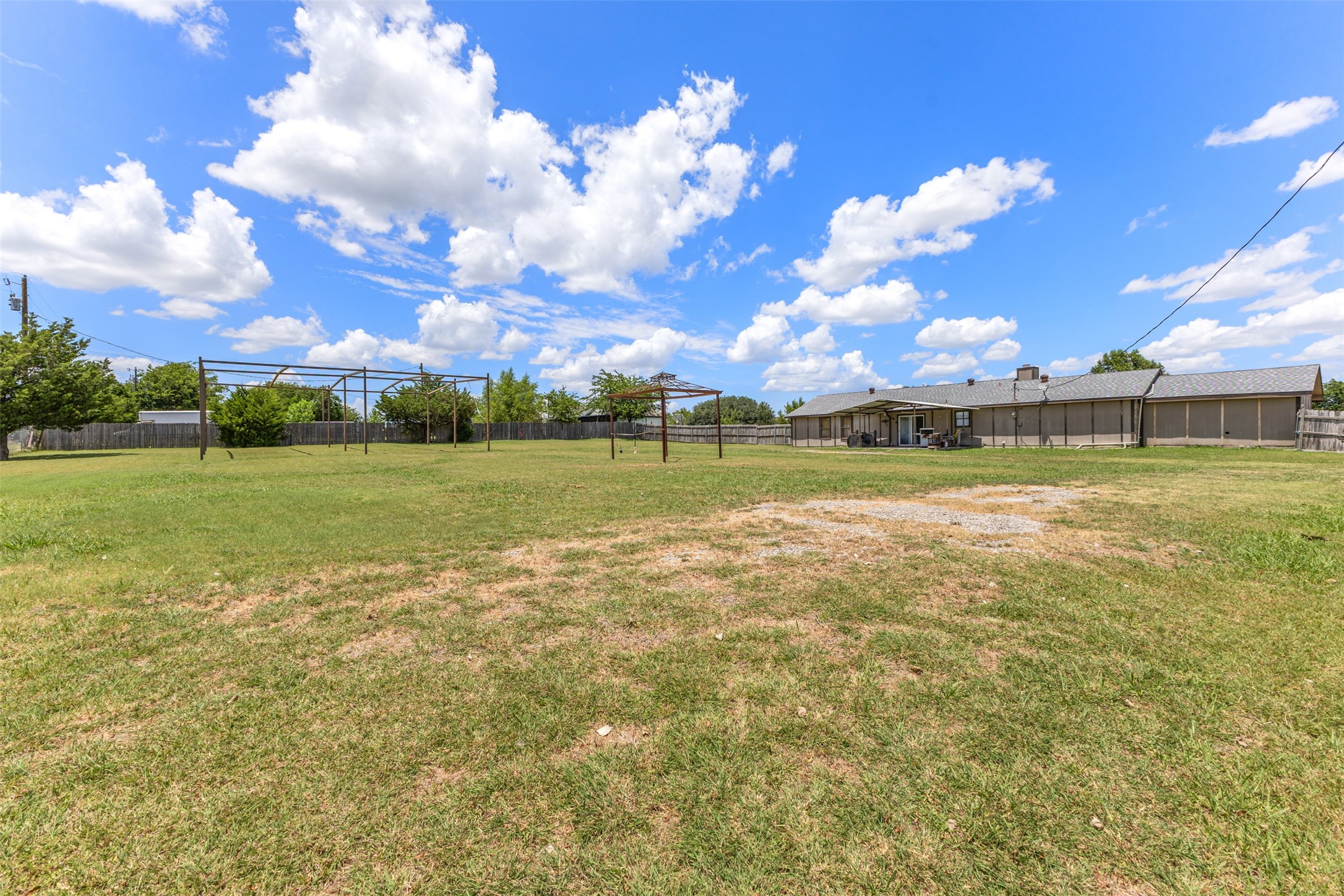 1523 Pheasant Drive