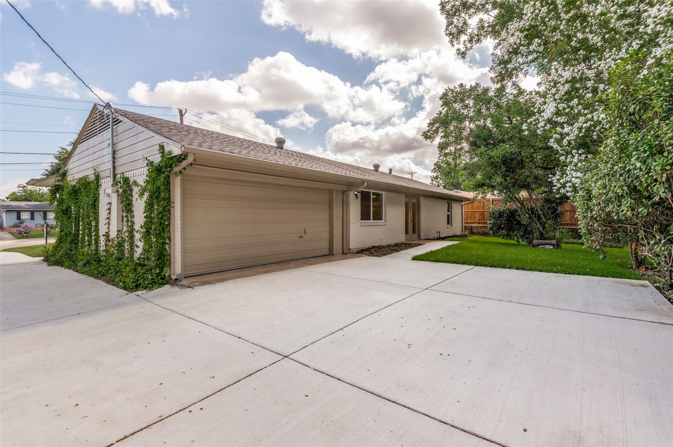3550 Ridgeoak Way