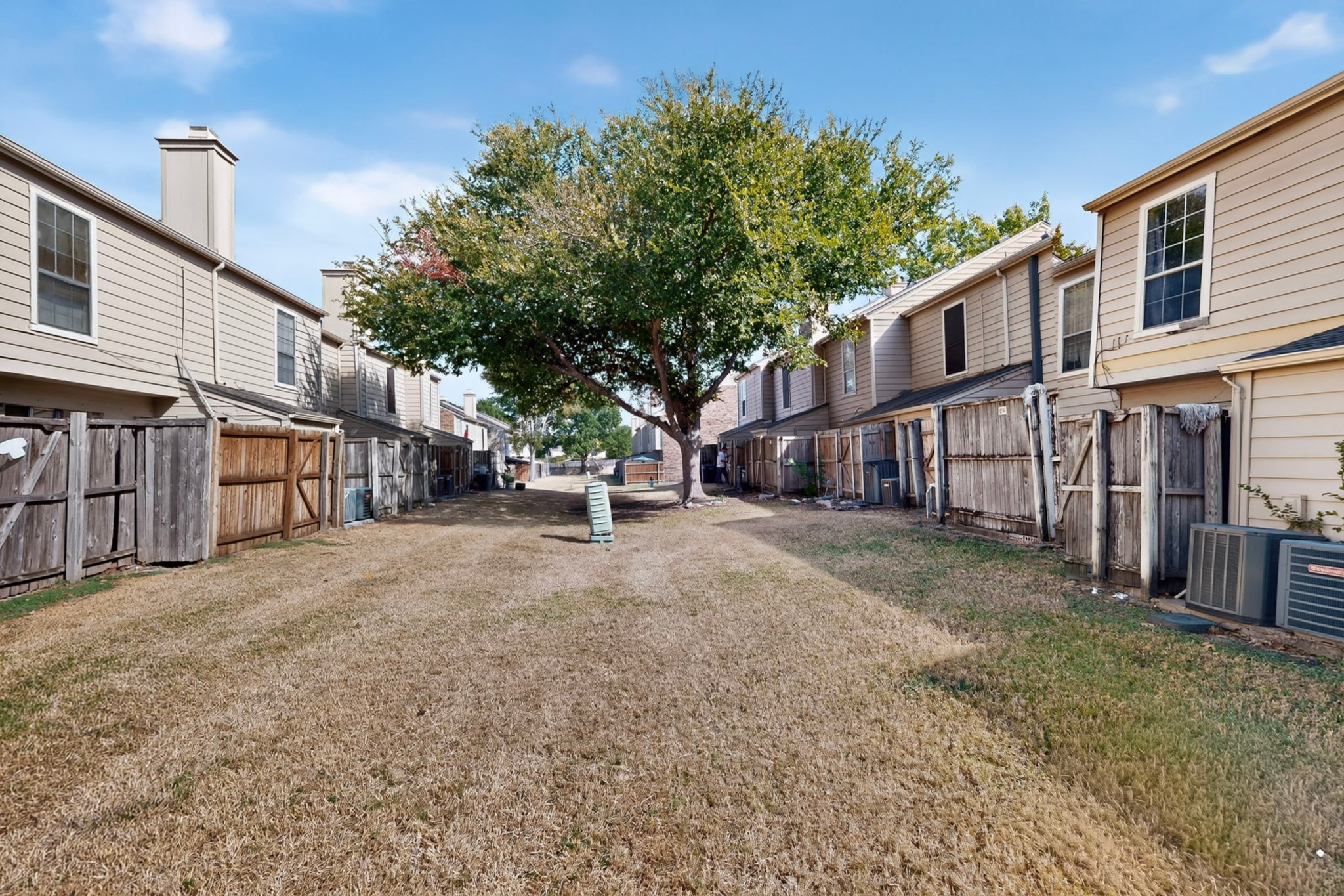 617 Carriagehouse Lane 3
