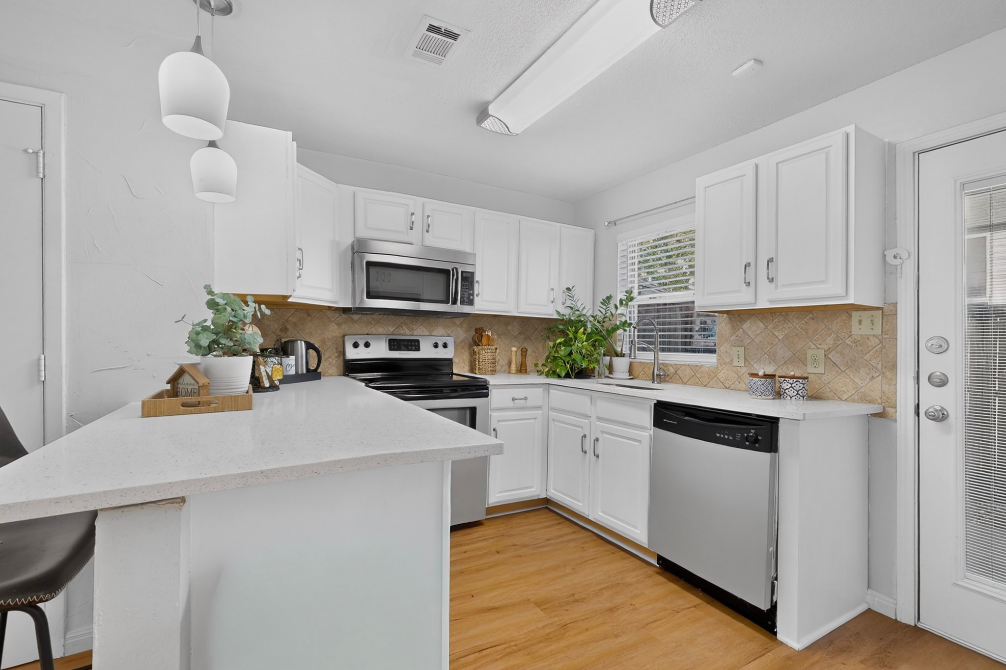 617 Carriagehouse Lane 3