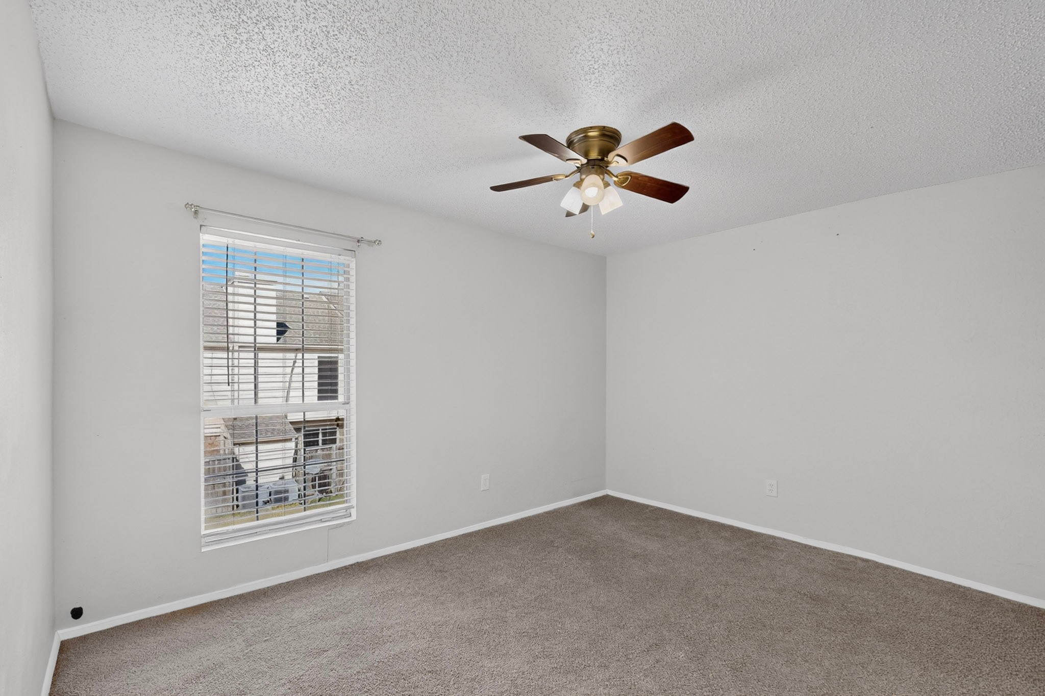 617 Carriagehouse Lane 3