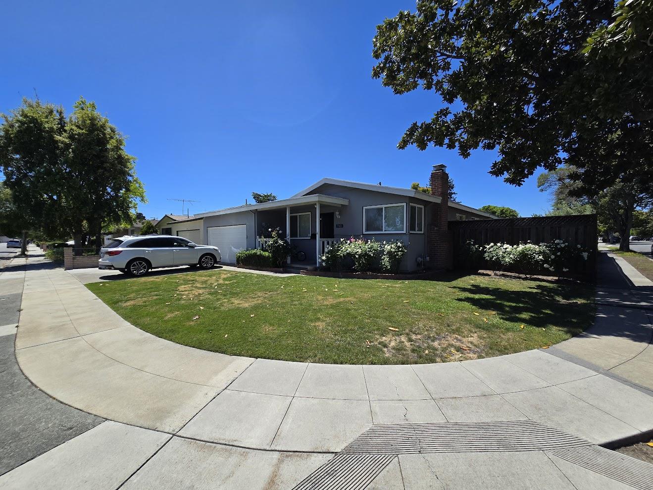 745 Santa Rita ST