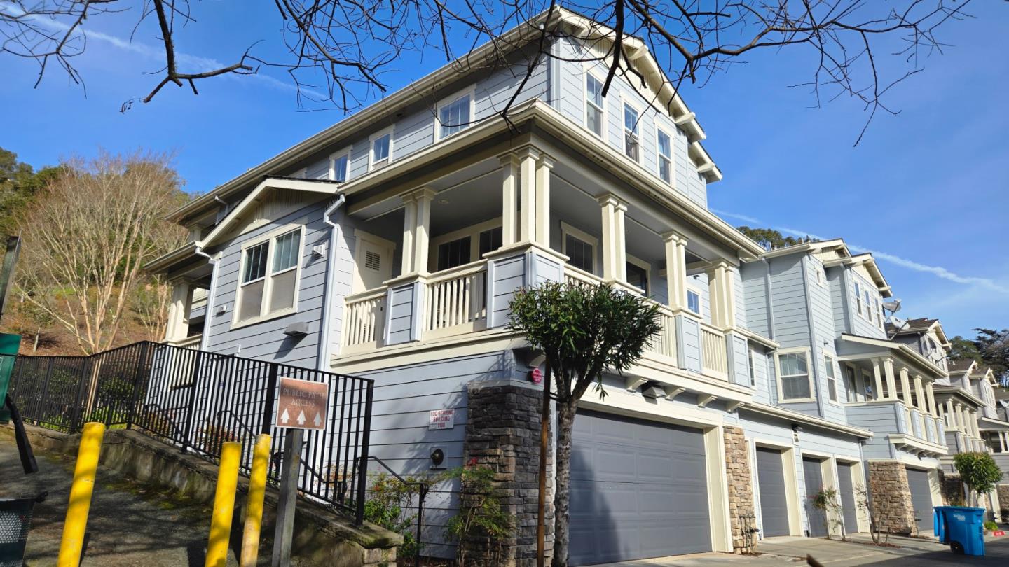 1100 Live Oak Way 1104