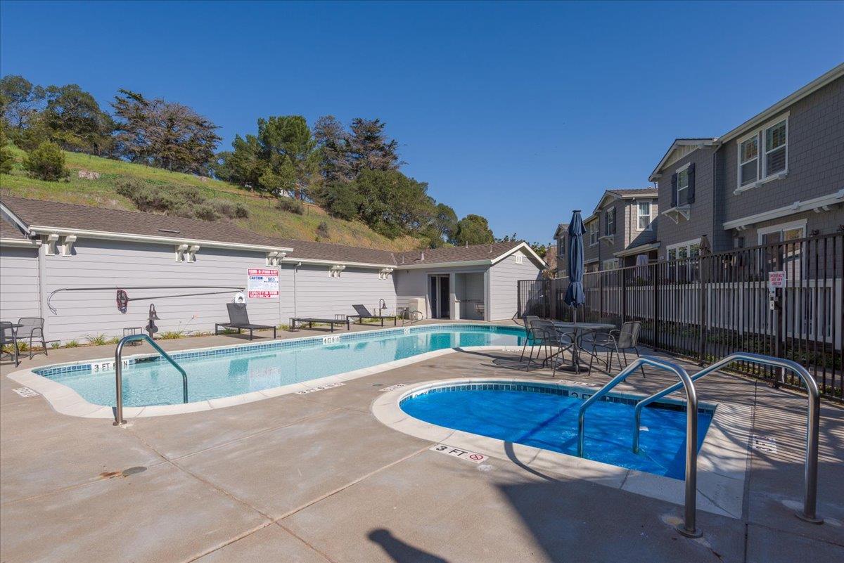 1100 Live Oak Way 1104