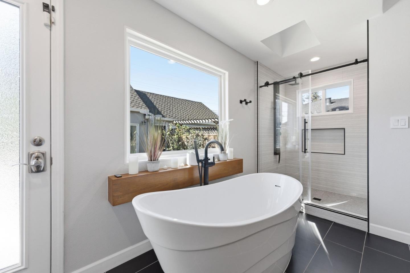 1482 Ridgeley Drive