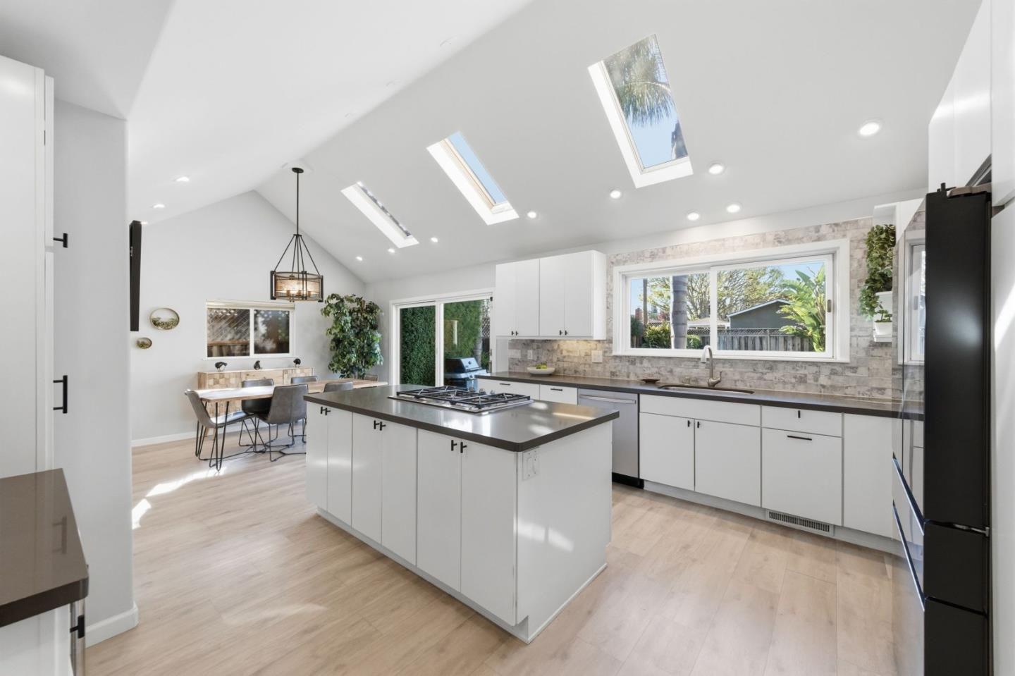 1482 Ridgeley Drive
