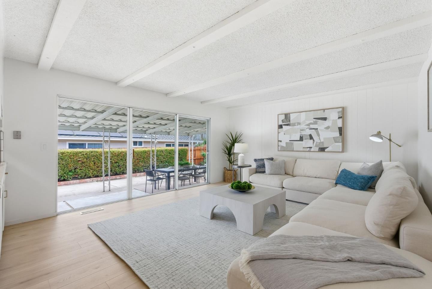 2853 Clifford Avenue