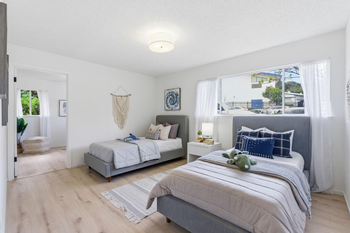 2853 Clifford Avenue