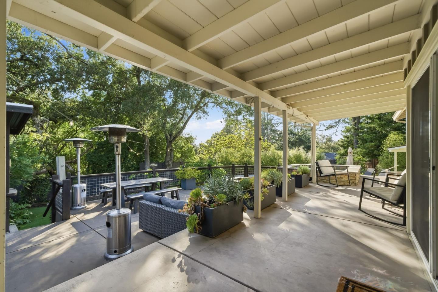 50 Oakcrest Court