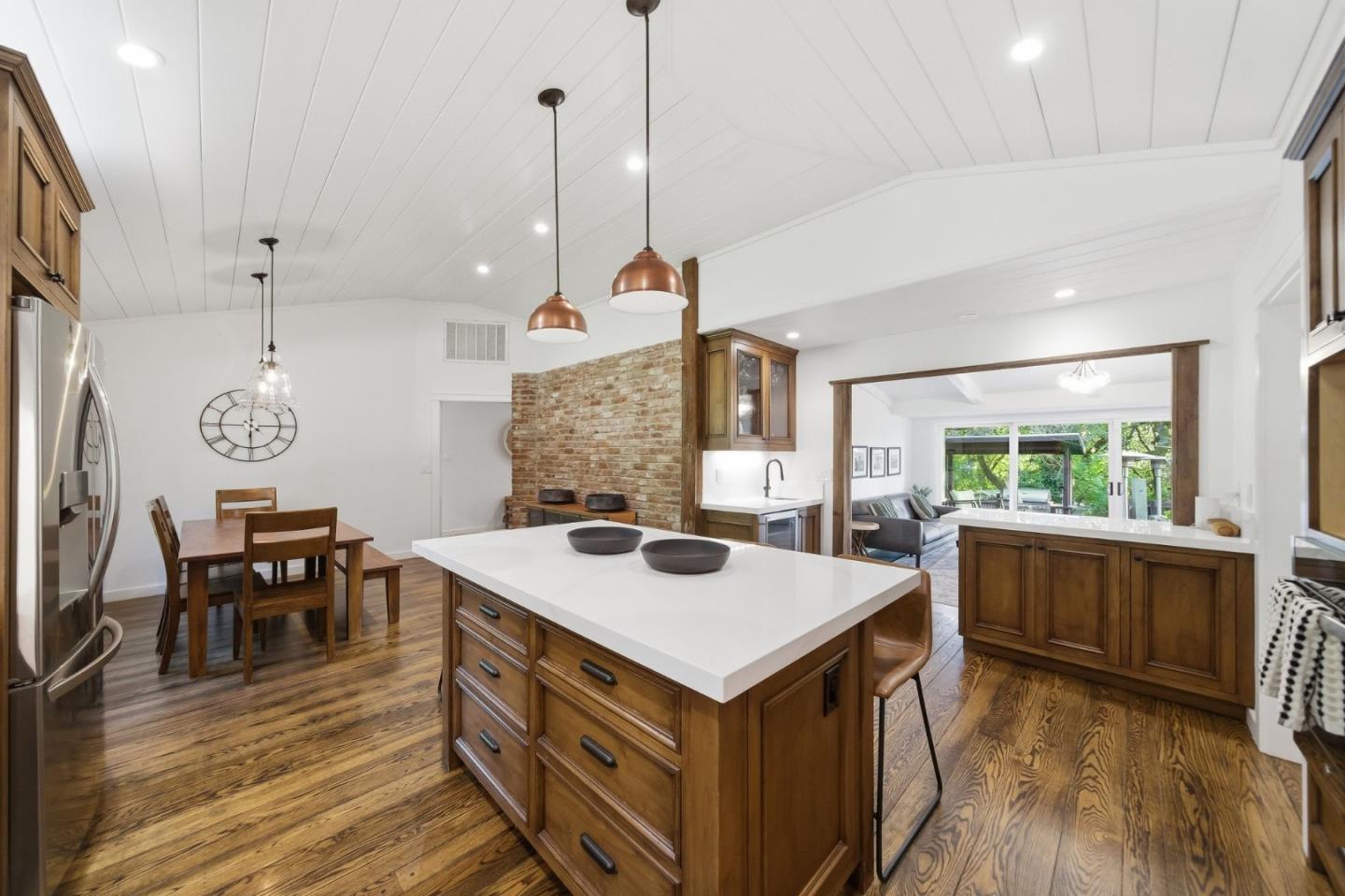 50 Oakcrest Court