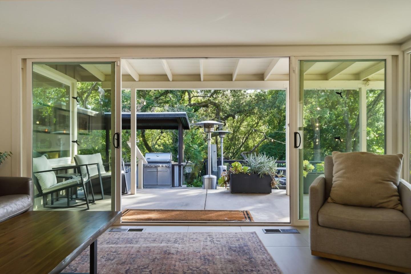 50 Oakcrest Court