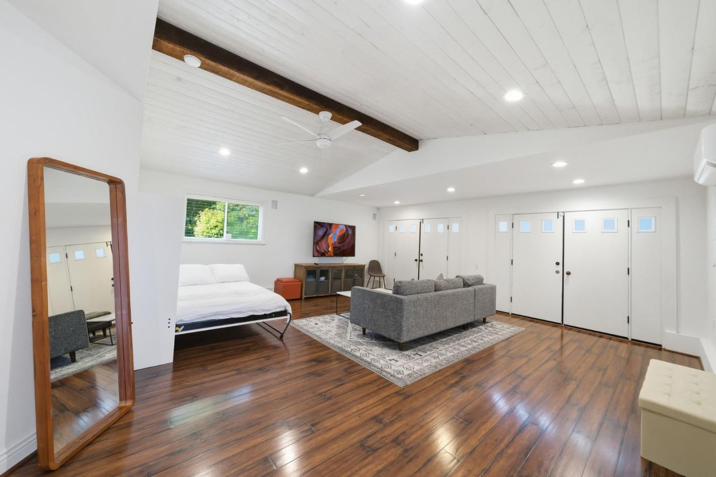 50 Oakcrest Court