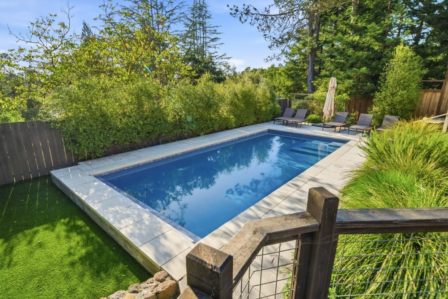 50 Oakcrest Court