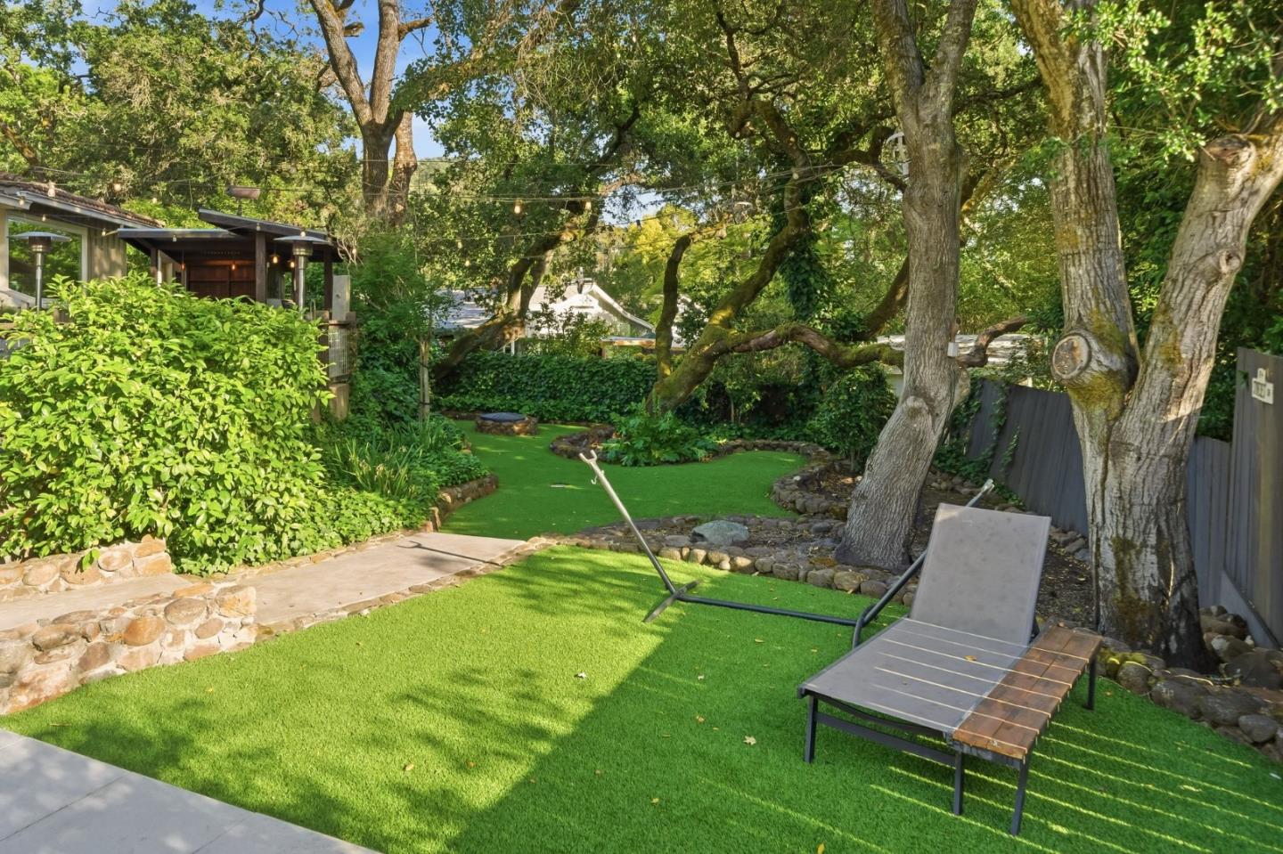 50 Oakcrest Court