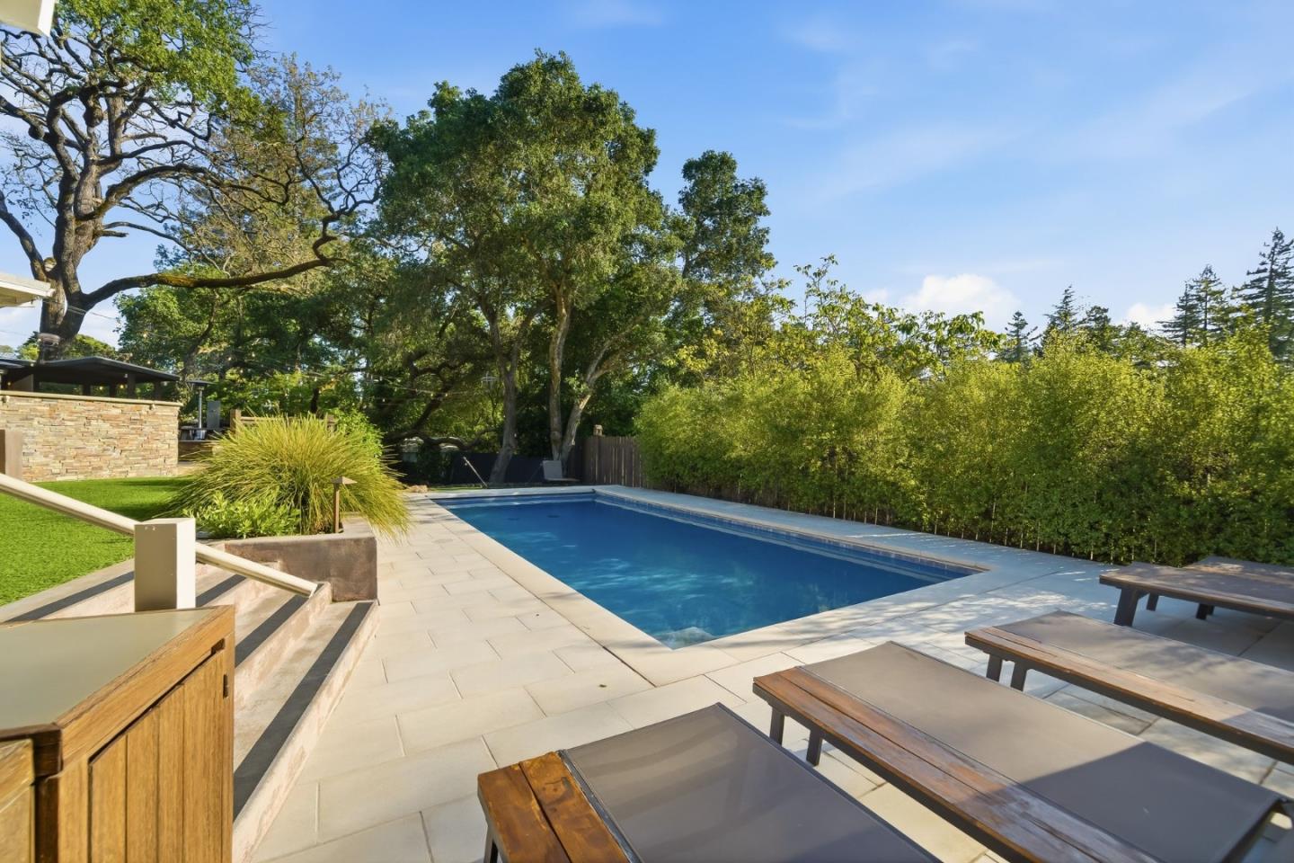 50 Oakcrest Court