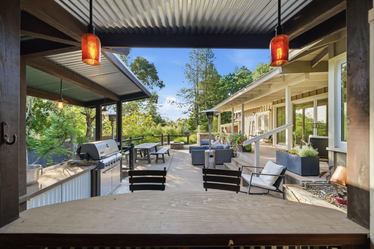 50 Oakcrest Court