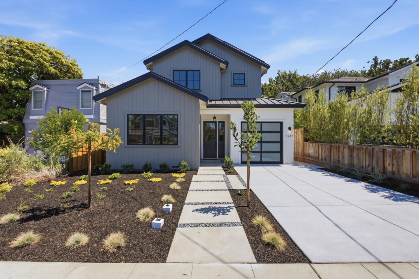 1737 Greenwood AVE