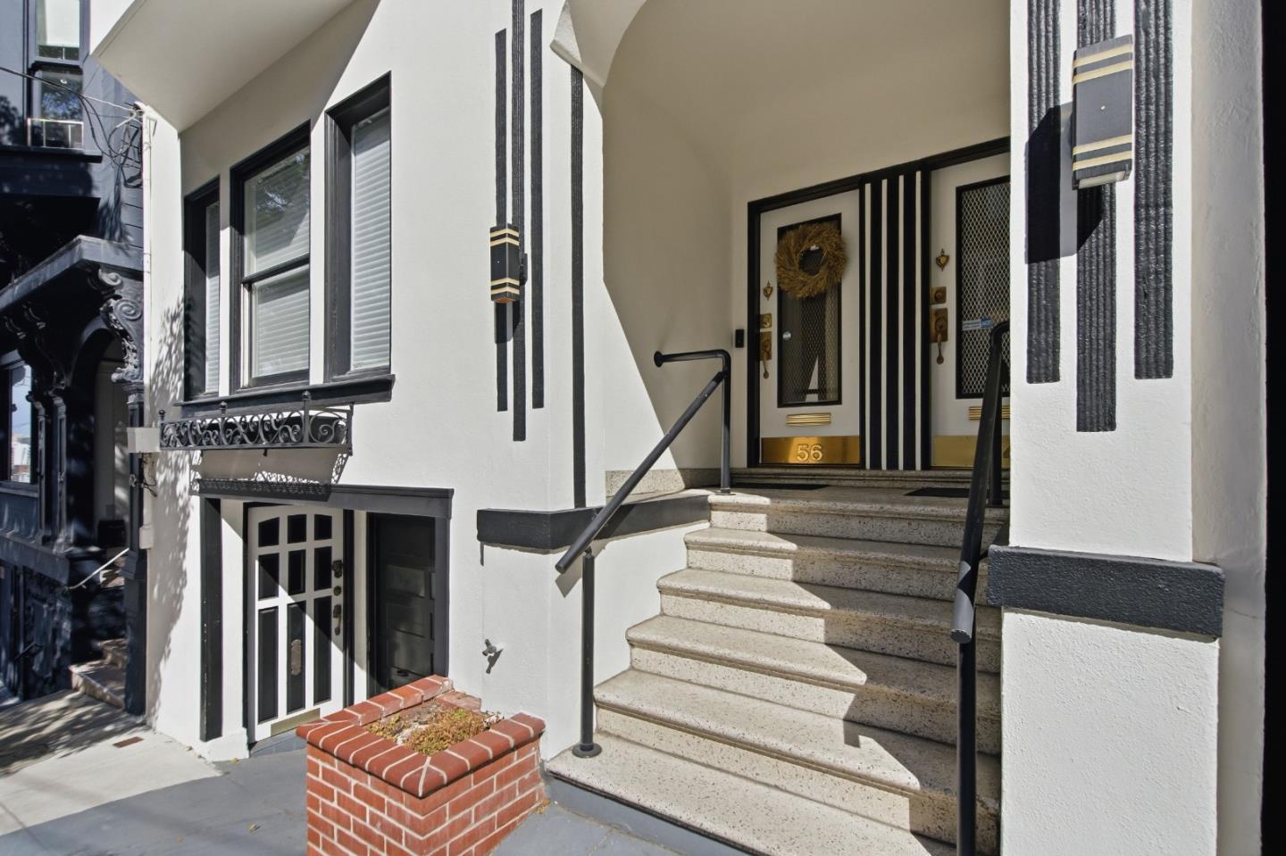 54 Glover ST